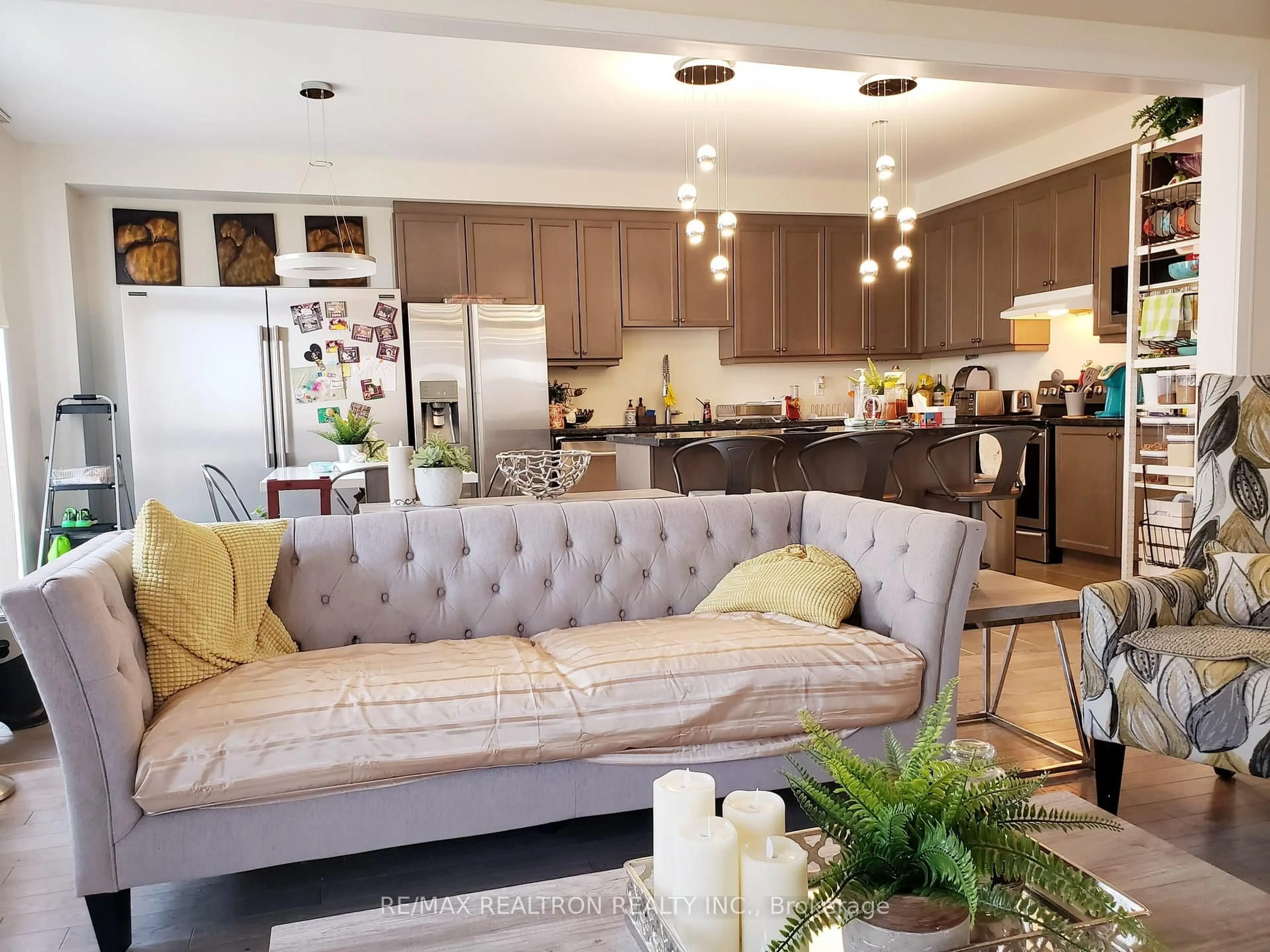 Open concept kitchen, unknown for 78 Ben Sinclair Ave, East Gwillimbury Ontario L0G 1R0