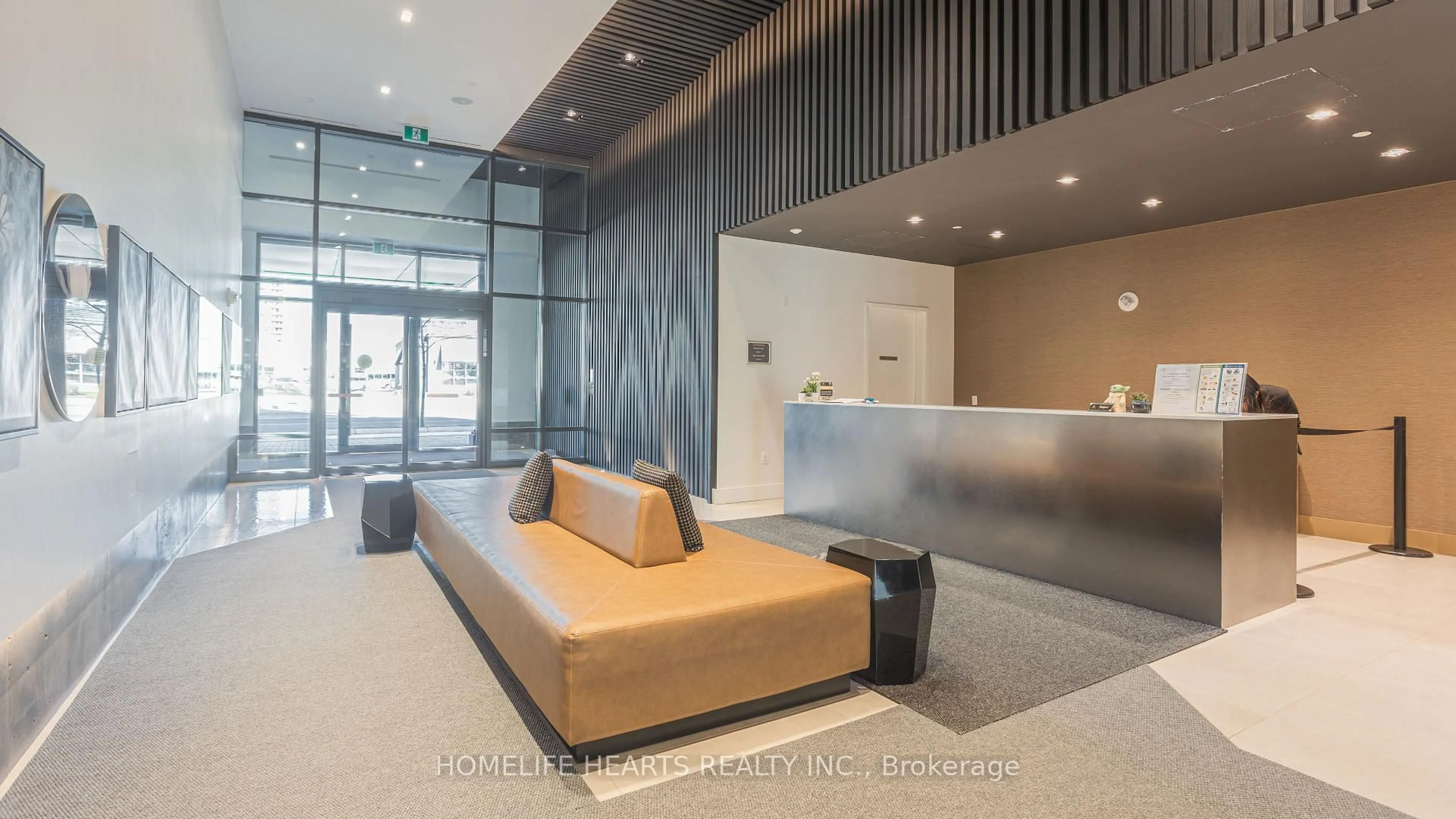 Lobby for 8868 Yonge St #818, Richmond Hill Ontario L4C 1Z8