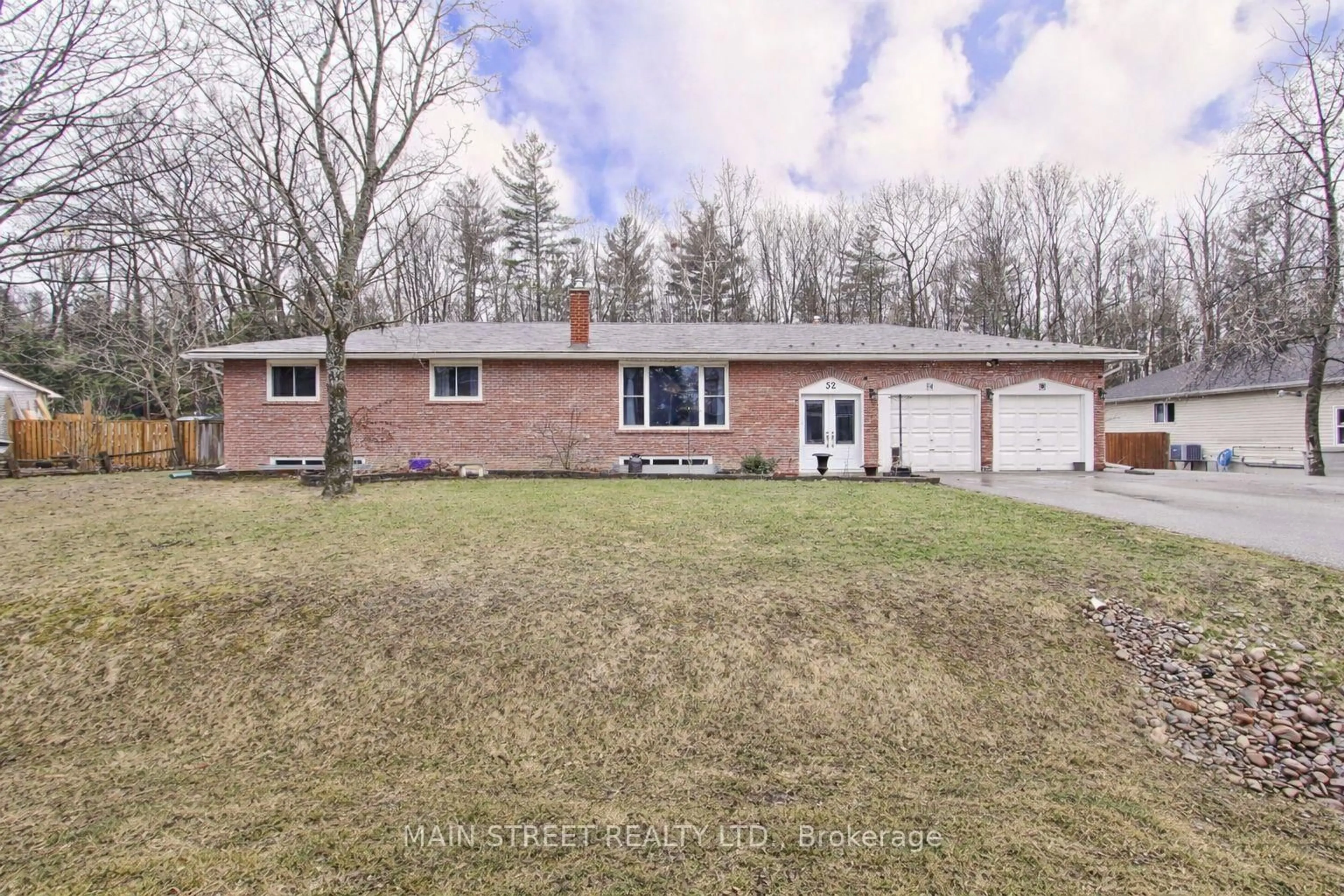 Unknown for 52 Maple Ave, Georgina Ontario L0E 1R0