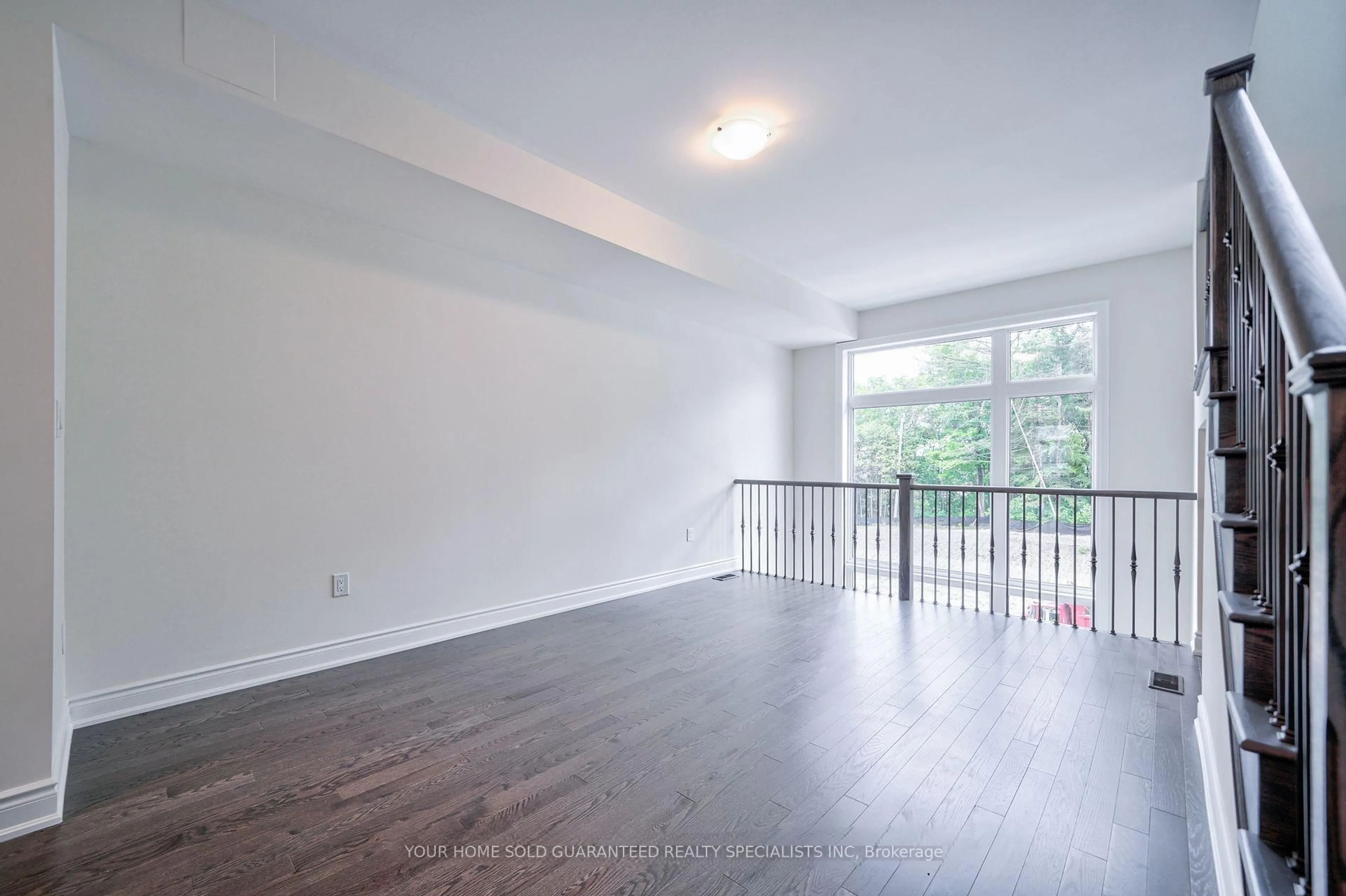 A pic of a room for 14 Bennington Rd, Newmarket Ontario L3X 0M8