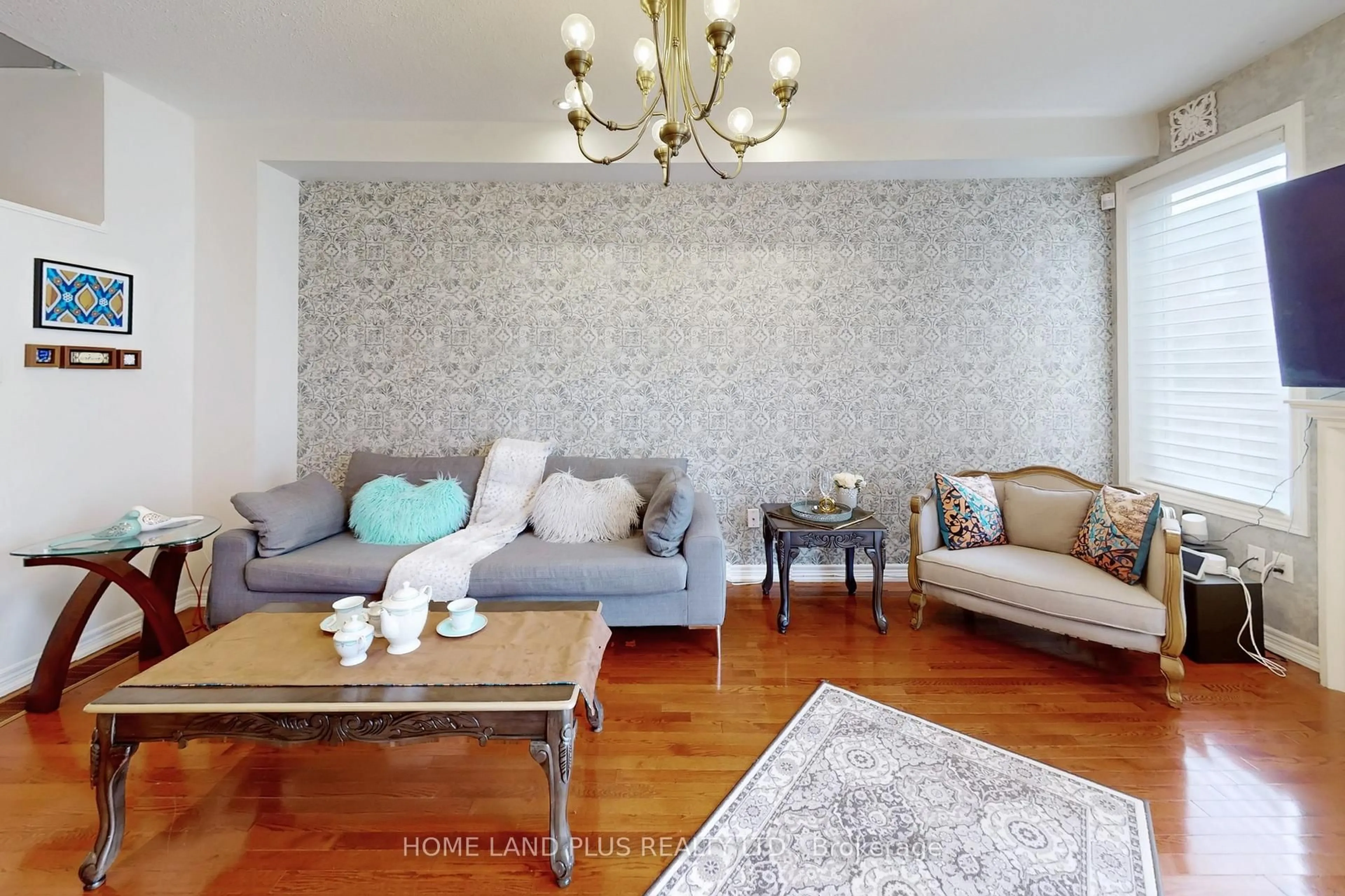 Living room with furniture, unknown for 48 Langhorst Cres, Richmond Hill Ontario L4E 0A9