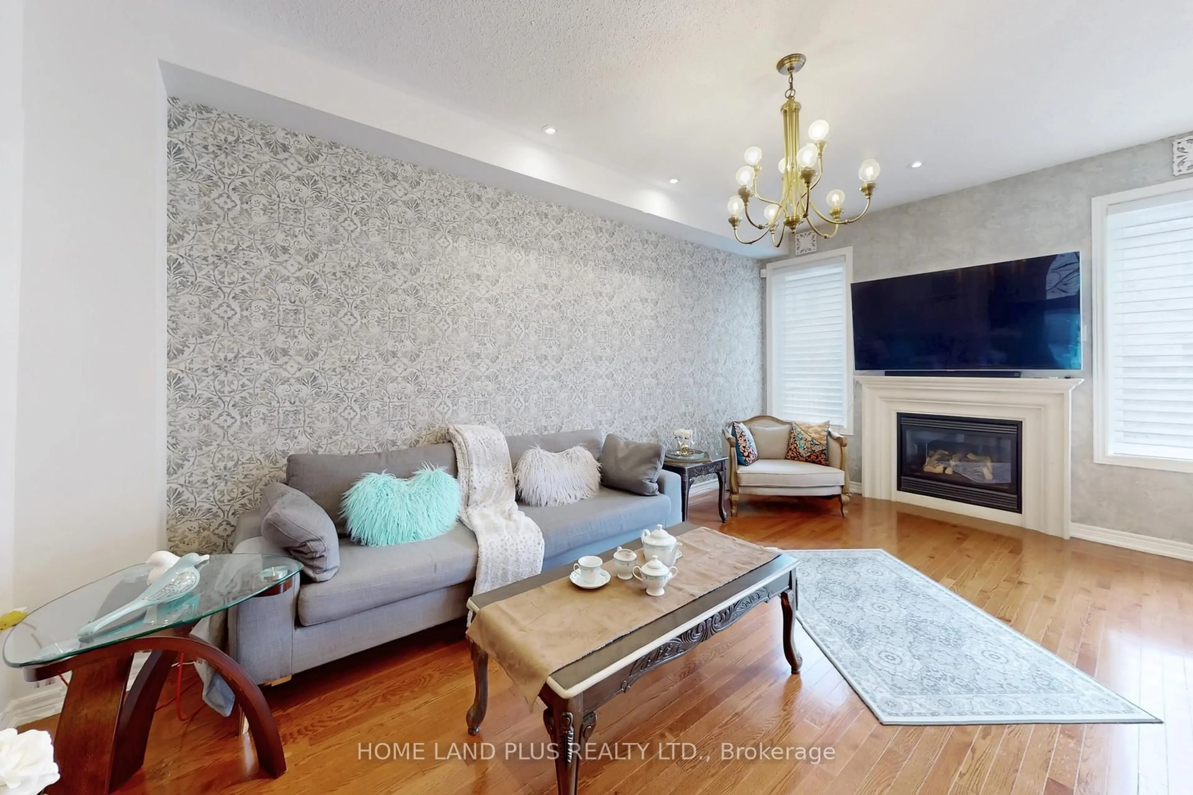 Living room with furniture, unknown for 48 Langhorst Cres, Richmond Hill Ontario L4E 0A9