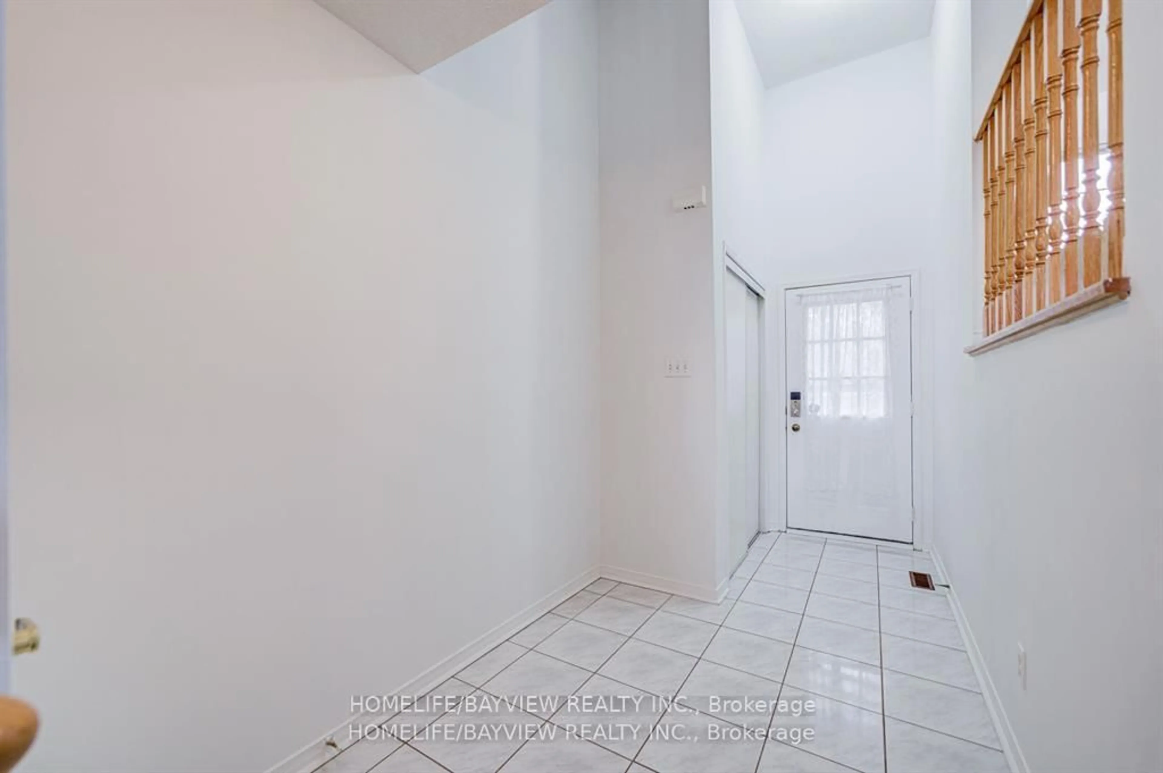 Unknown for 15 Bowler St, Aurora Ontario L4G 7J2