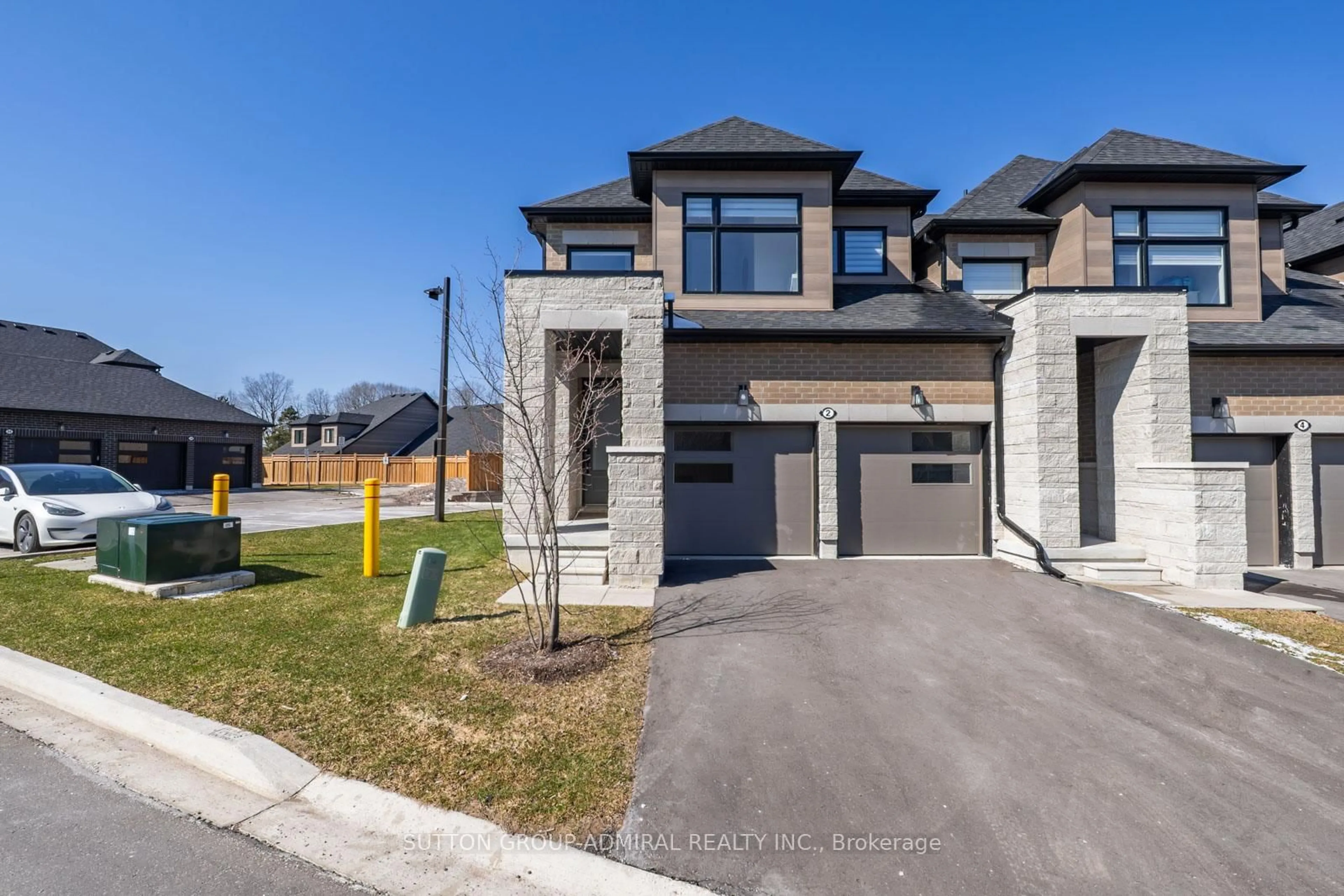 Home with brick exterior material, street for 2 Lois Torrance Tr, Uxbridge Ontario L9P 0R9