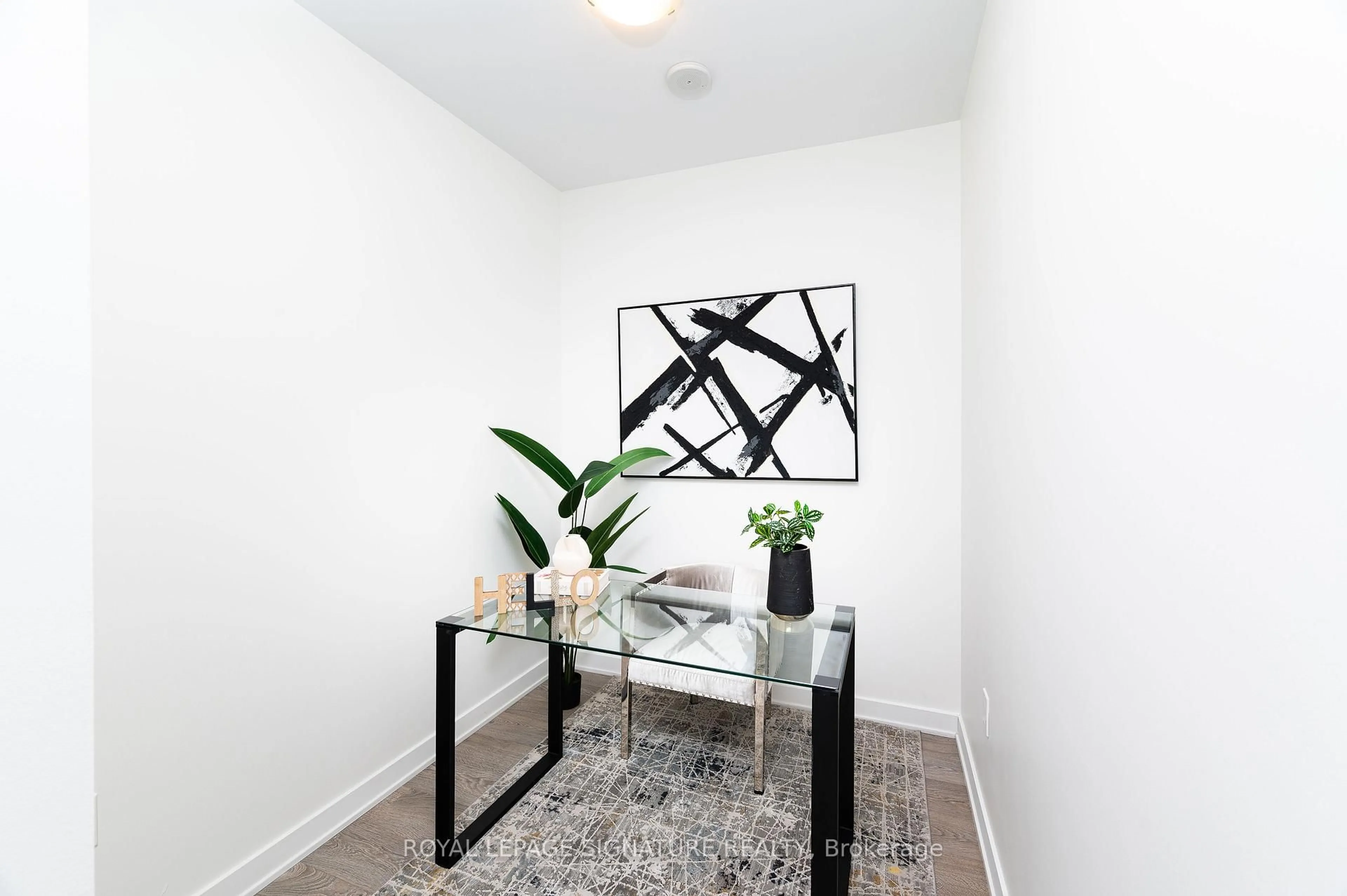 Indoor entryway for 120 Eagle Rock Way #1503, Vaughan Ontario L6A 5C2