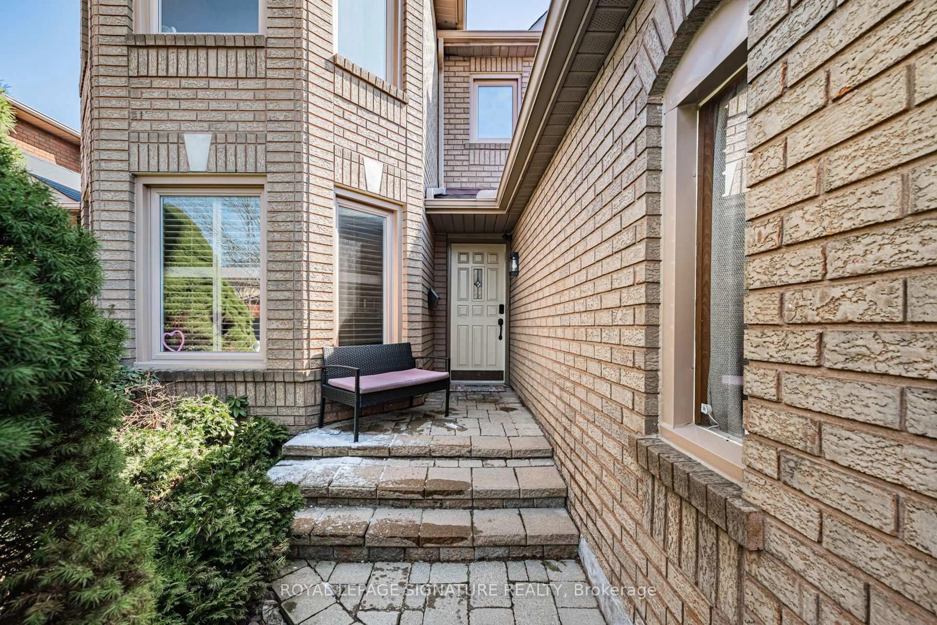Home with brick exterior material, street for 59 Edenbridge Dr, Vaughan Ontario L4J 7V3
