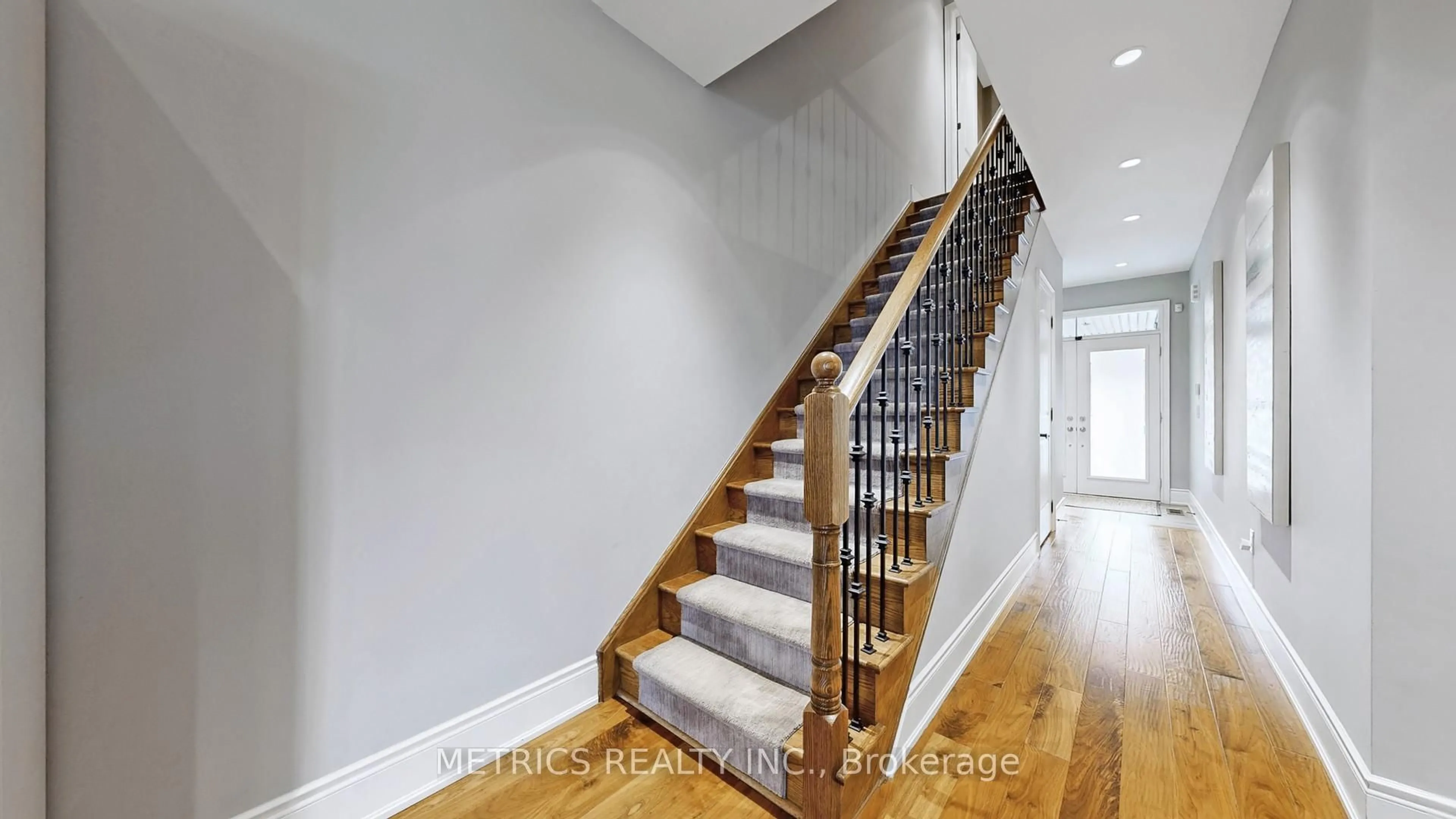 Stairs for 4 Glenngarry Cres, Vaughan Ontario L6A 4Z4