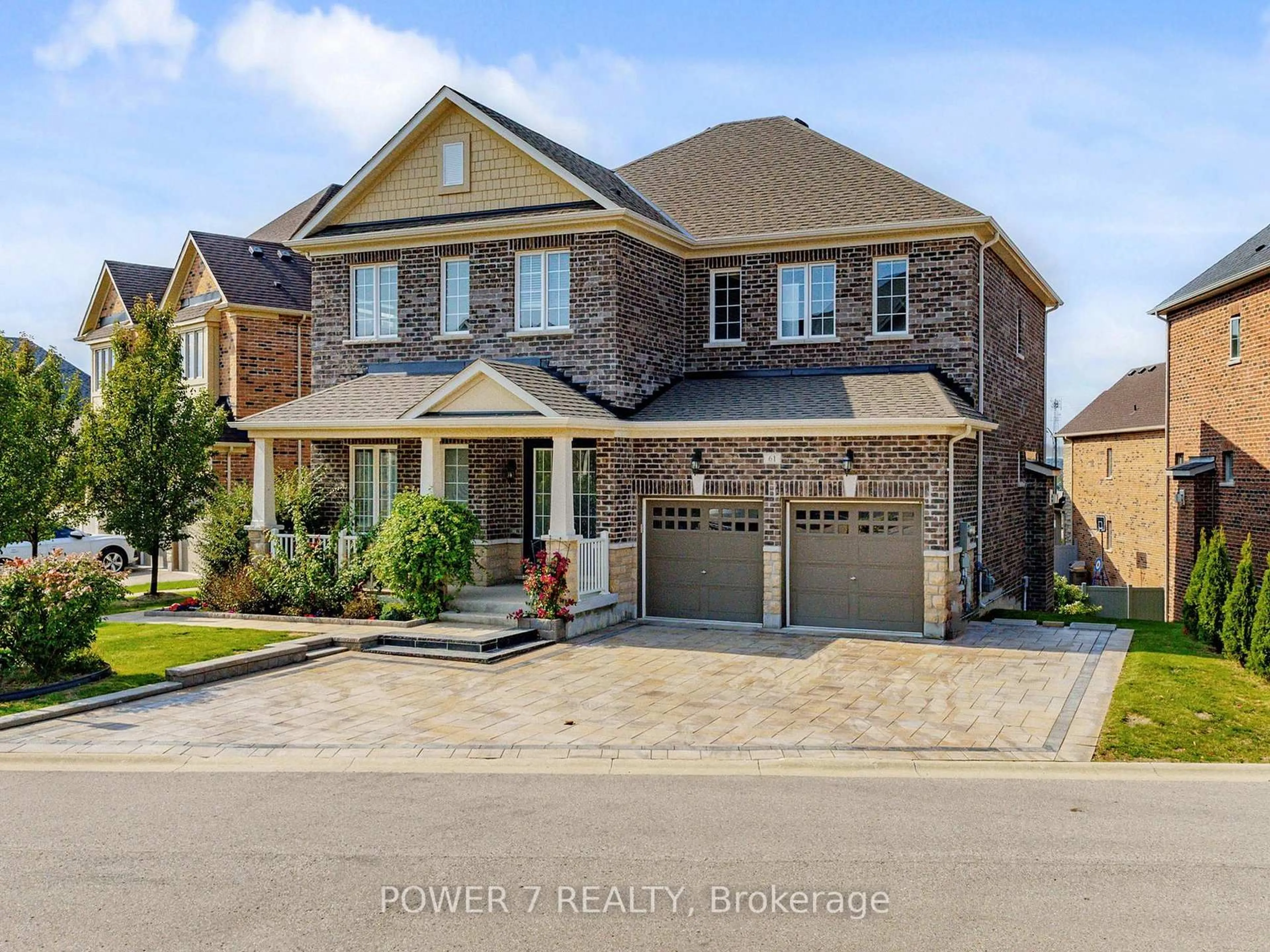 Home with brick exterior material, street for 61 Match Point Crt, Aurora Ontario L4G 3J1