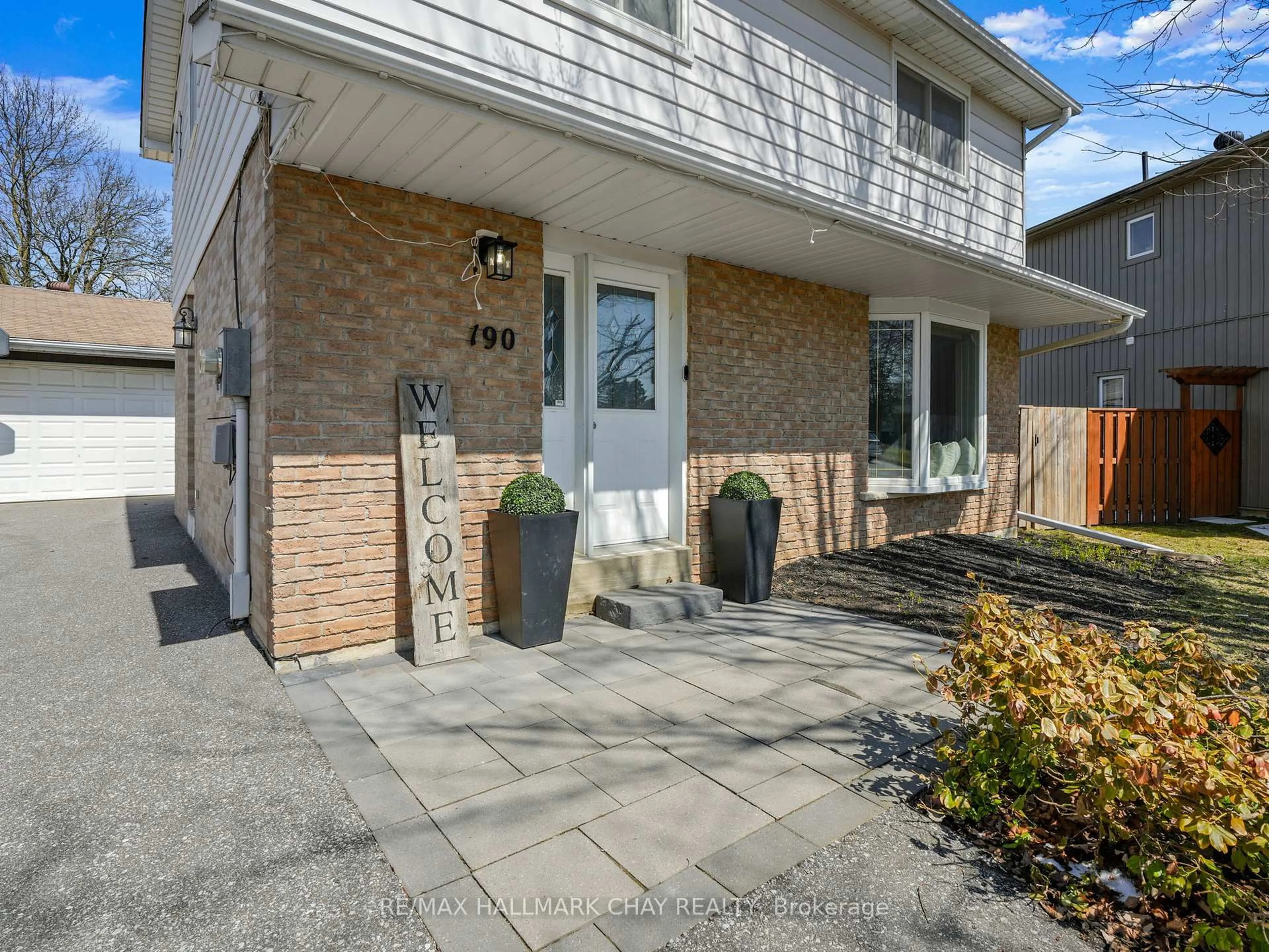 Unknown for 190 Mackenzie St, New Tecumseth Ontario L9R 1B8