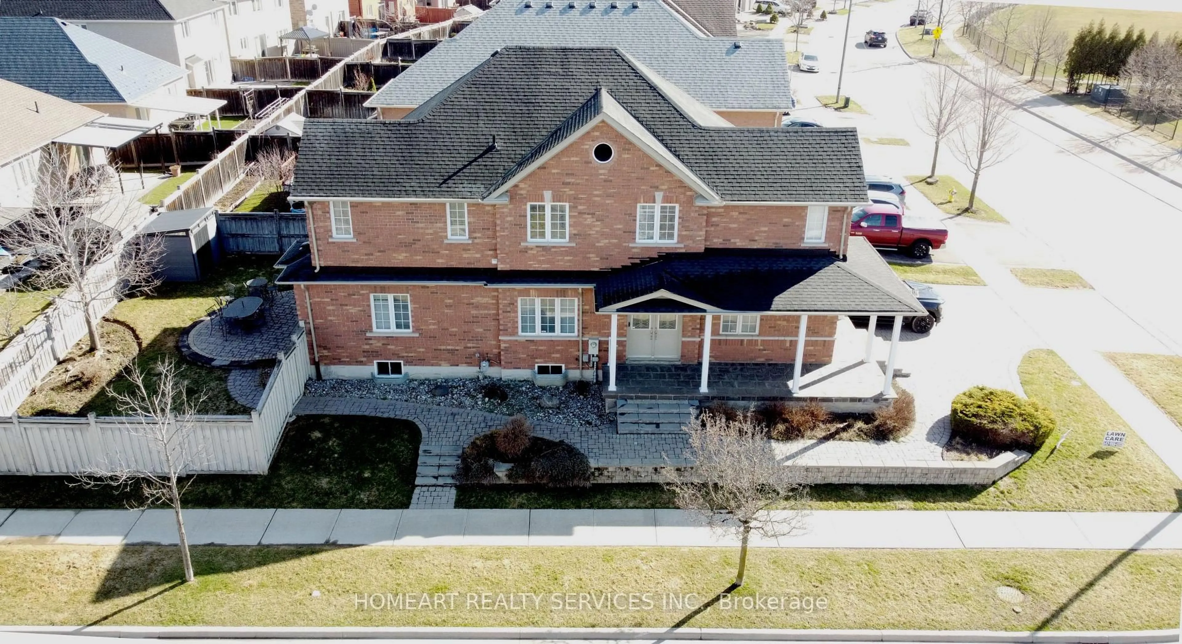A pic from outside/outdoor area/front of a property/back of a property/a pic from drone, building for 596 Vellore Park Ave, Vaughan Ontario L4H 0G4