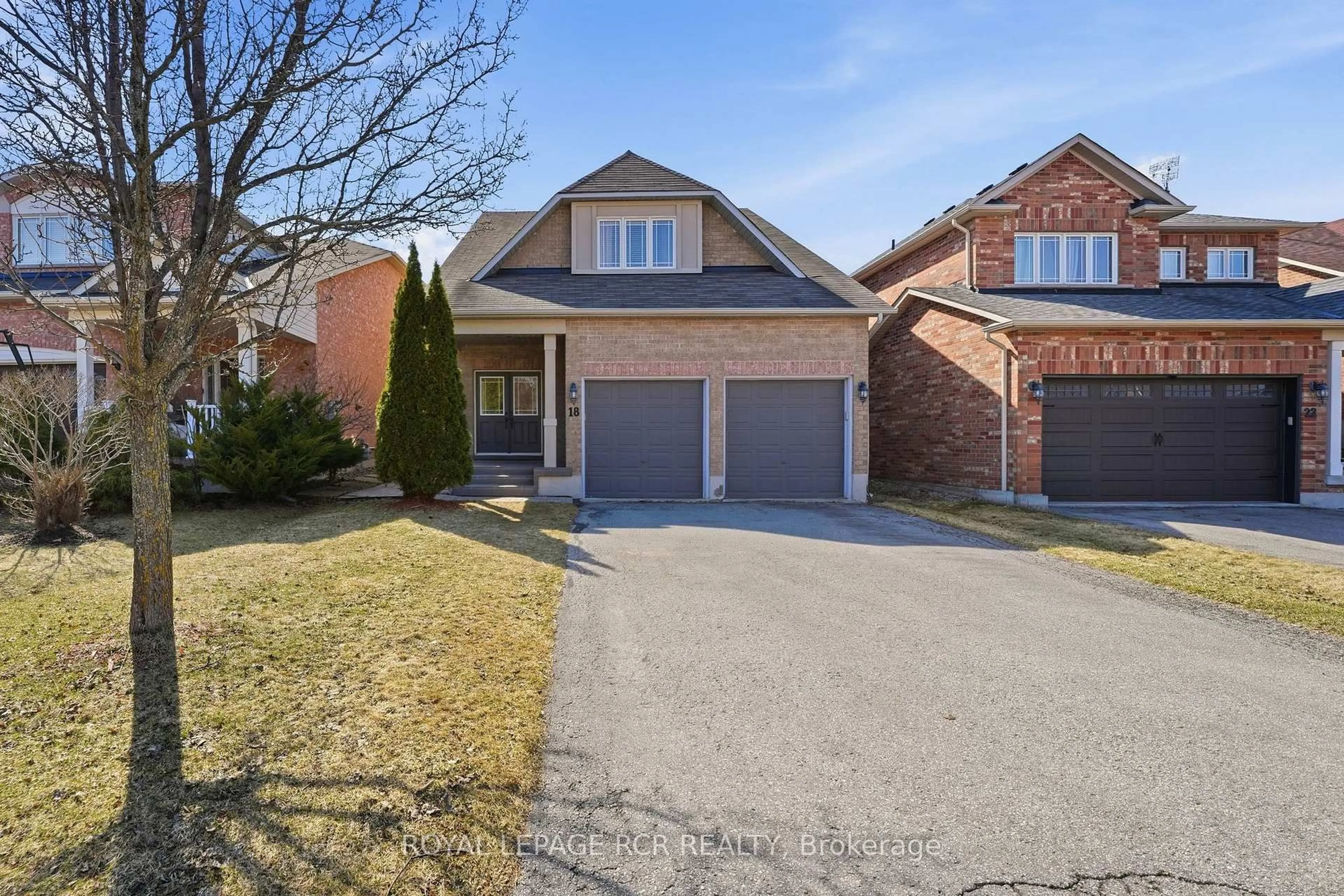 Home with brick exterior material, street for 18 Kerr Lane, Aurora Ontario L4G 0E5