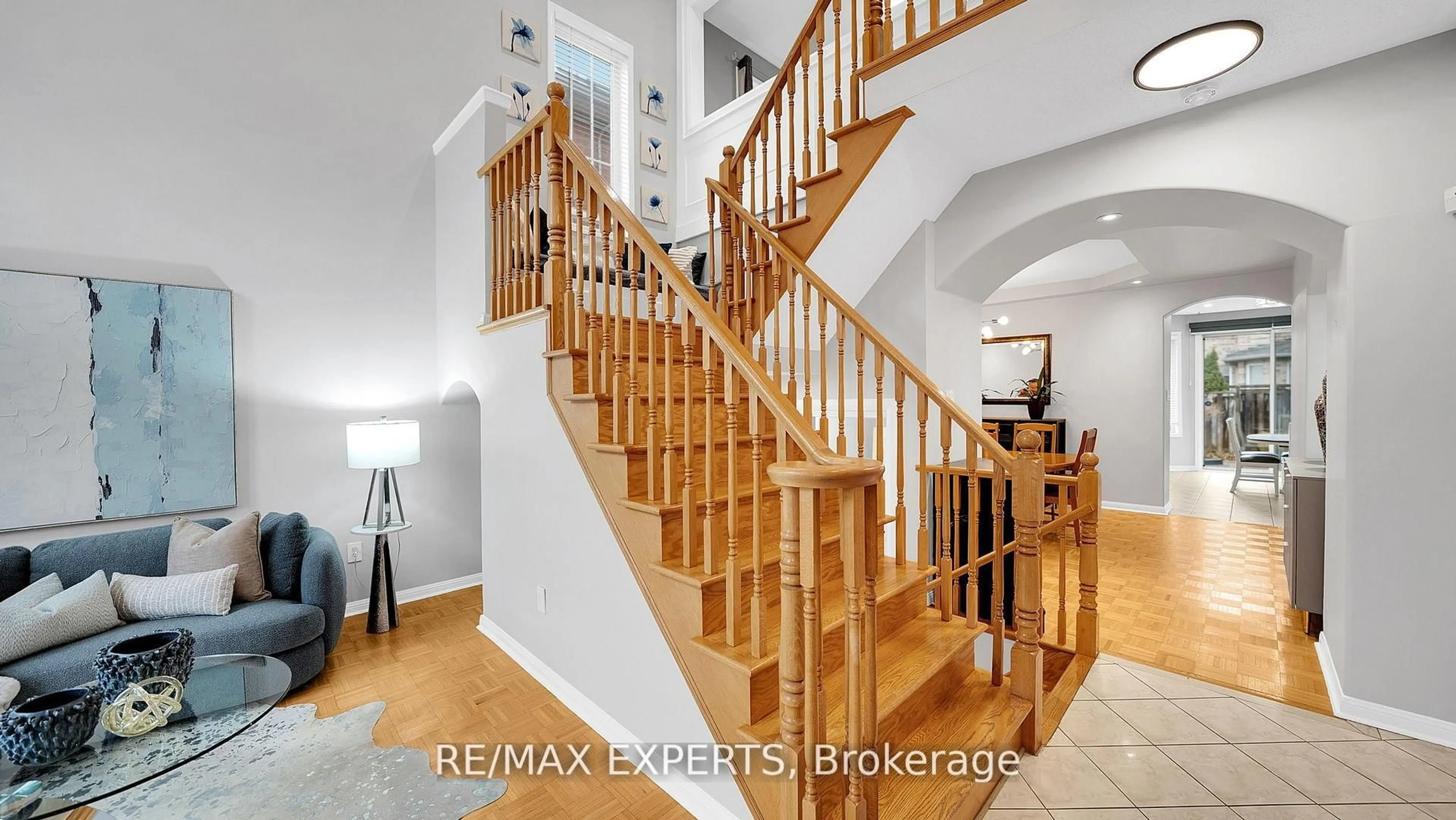 Stairs for 11 Crew Cres, Vaughan Ontario L6A 3E9