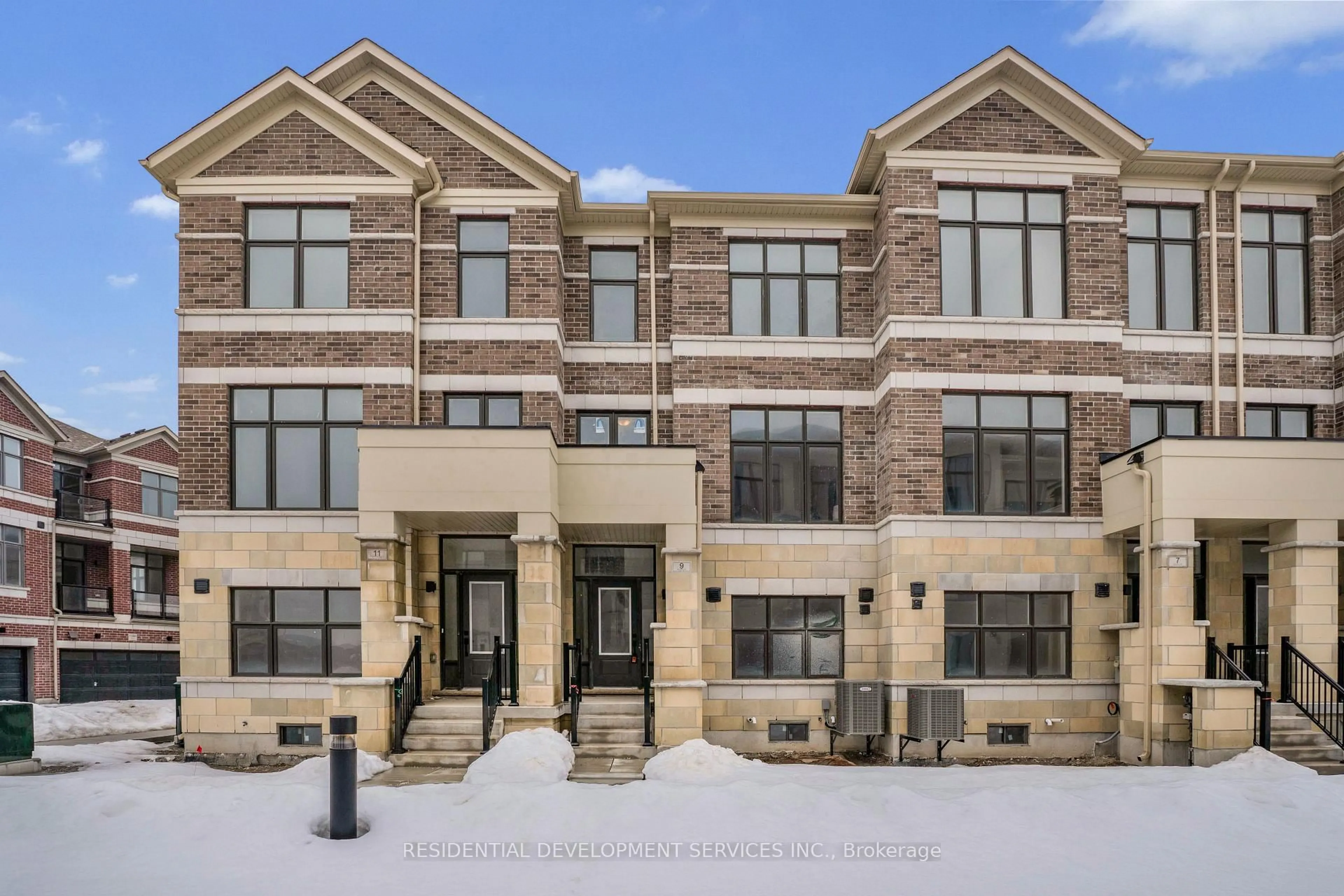 Home with brick exterior material, unknown for 9 Norman Fleming Lane, Richmond Hill Ontario L4S 1N4