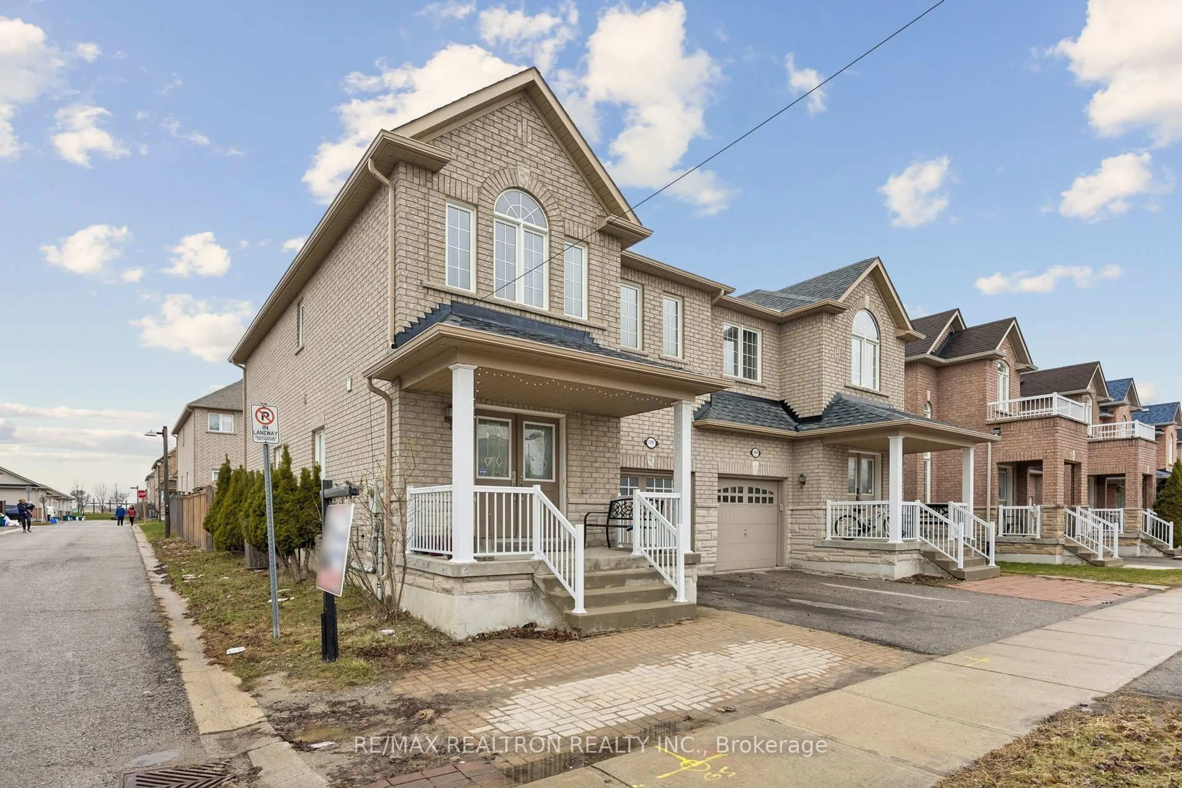 Home with brick exterior material, street for 198 Swan Park Rd, Markham Ontario L6E 1X5
