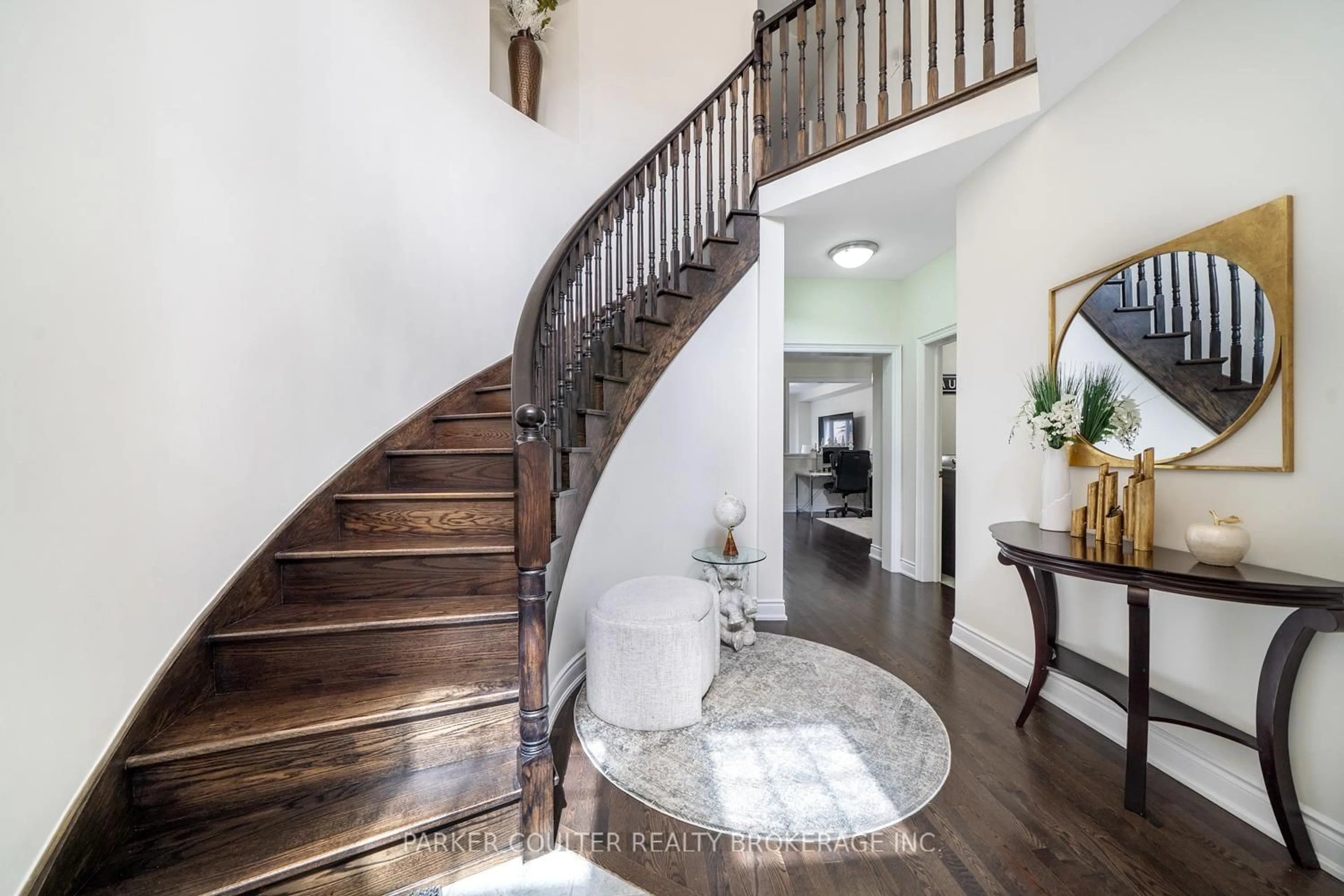 Unknown for 318 Miller Park Ave, Bradford West Gwillimbury Ontario L3Z 0X8