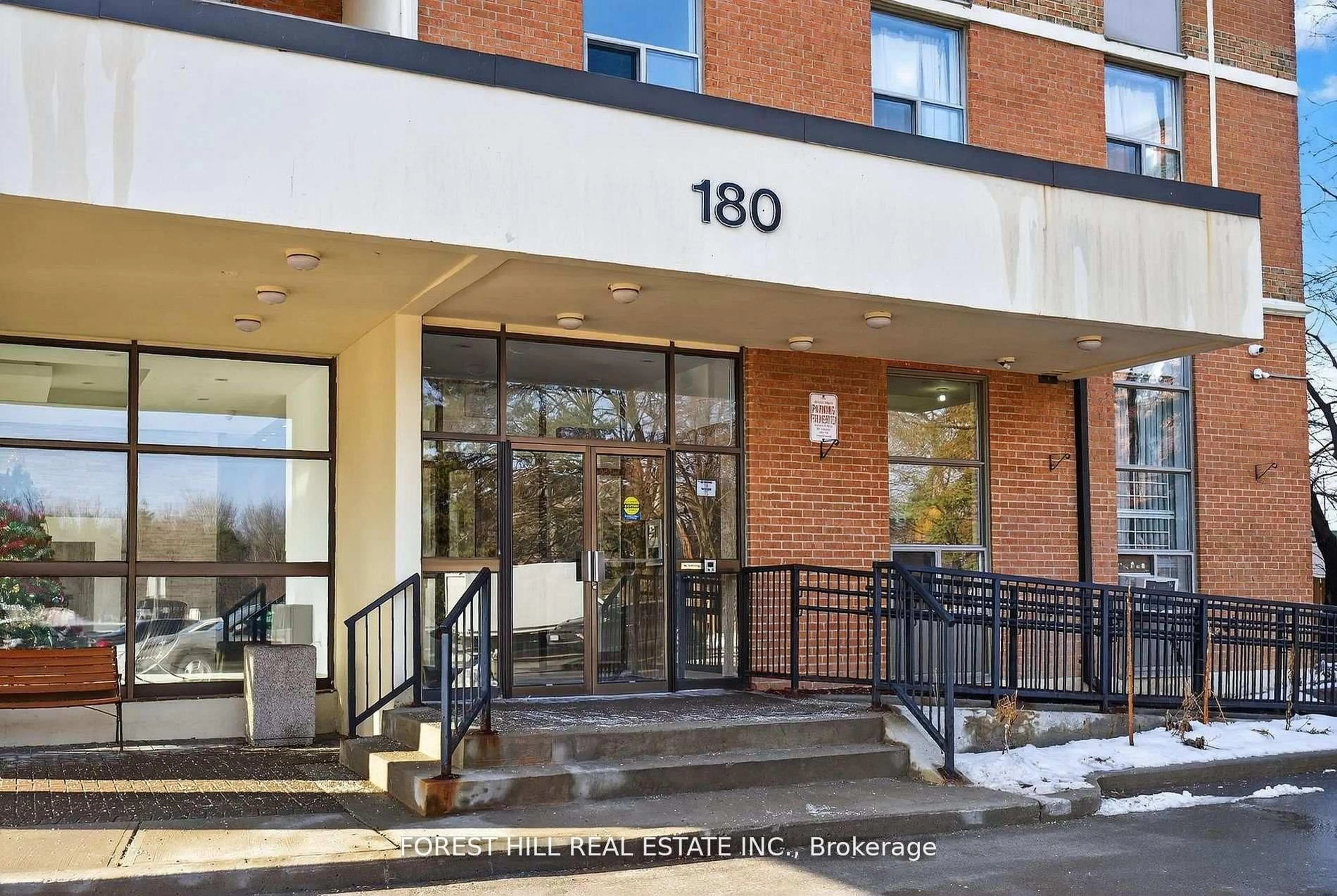 Indoor foyer for 180 DUDLEY Ave #302, Markham Ontario L3T 4X2