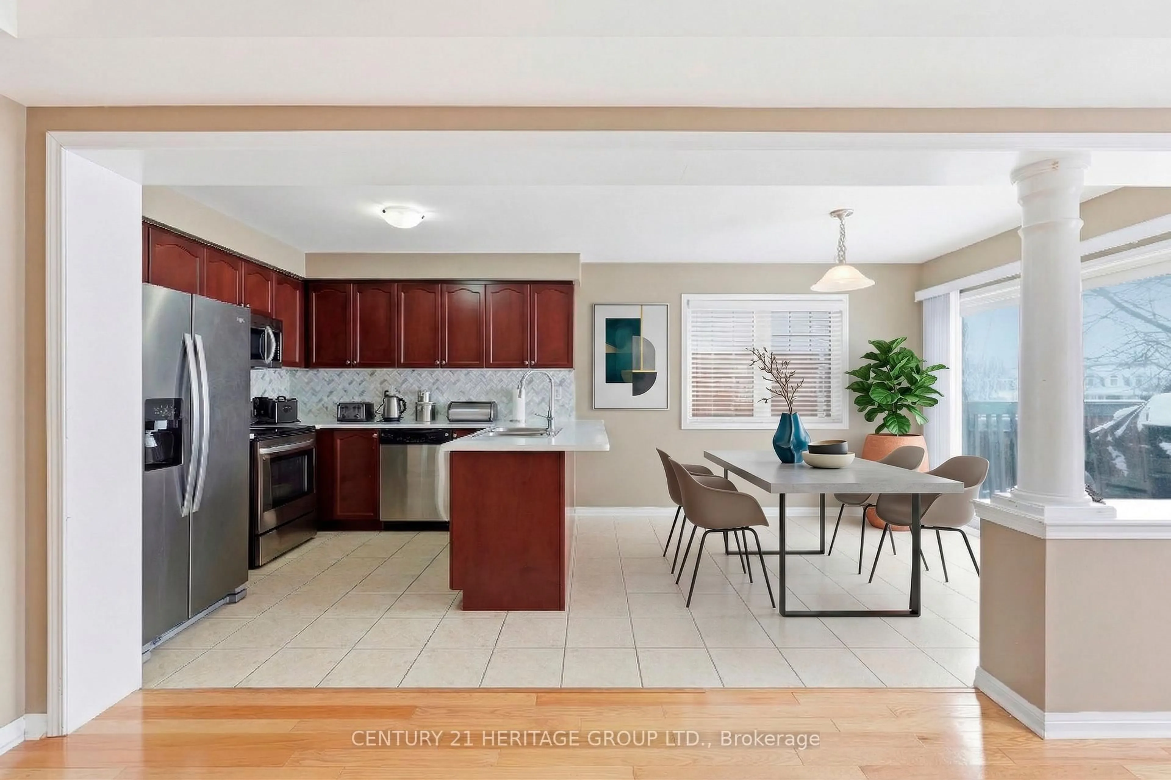 Open concept kitchen, ceramic/tile floor for 40 Cliff Gunn Rd, Newmarket Ontario L3X 3J8