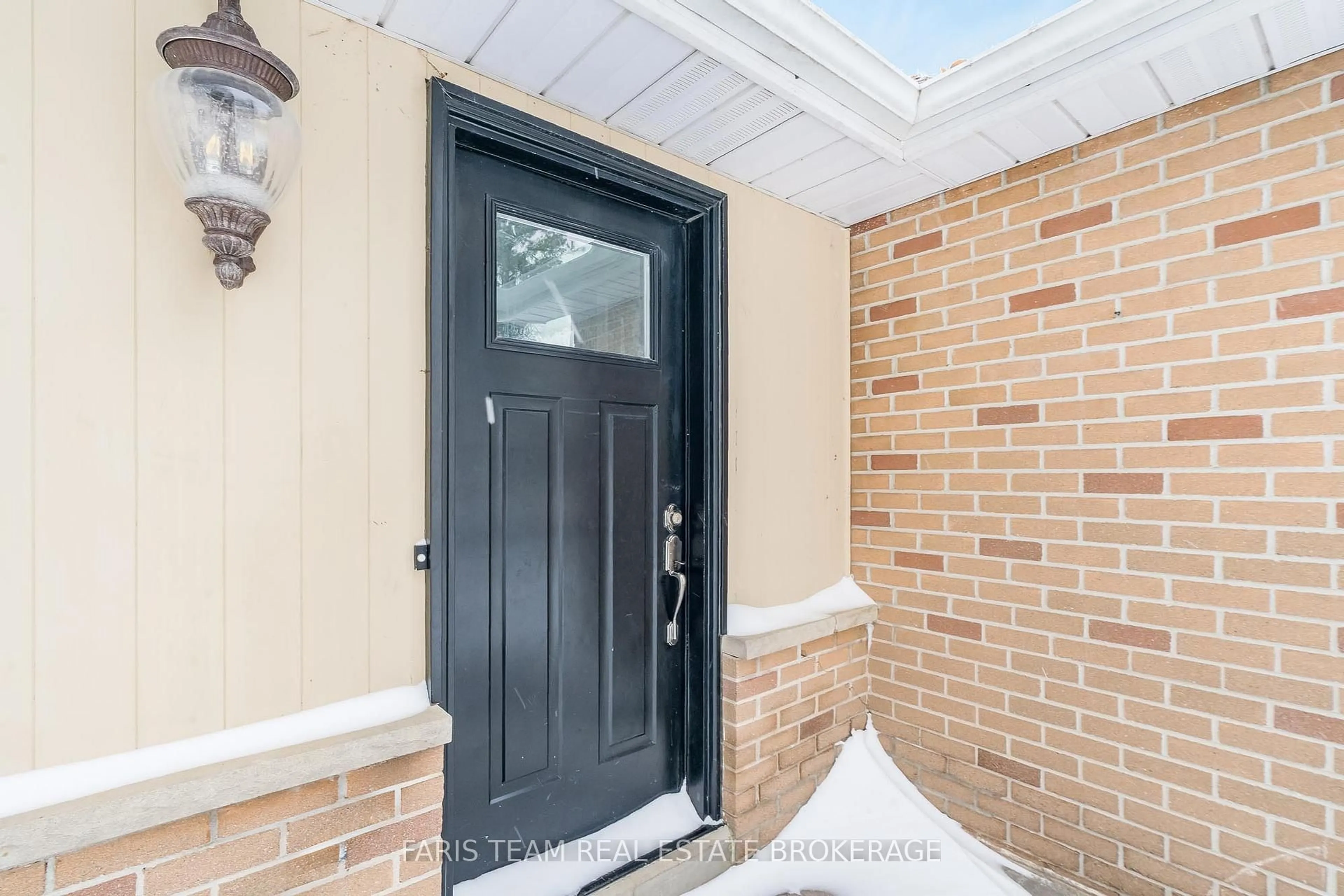 Indoor entryway for 7349 County Road 14, Adjala-Tosorontio Ontario L0G 1W0
