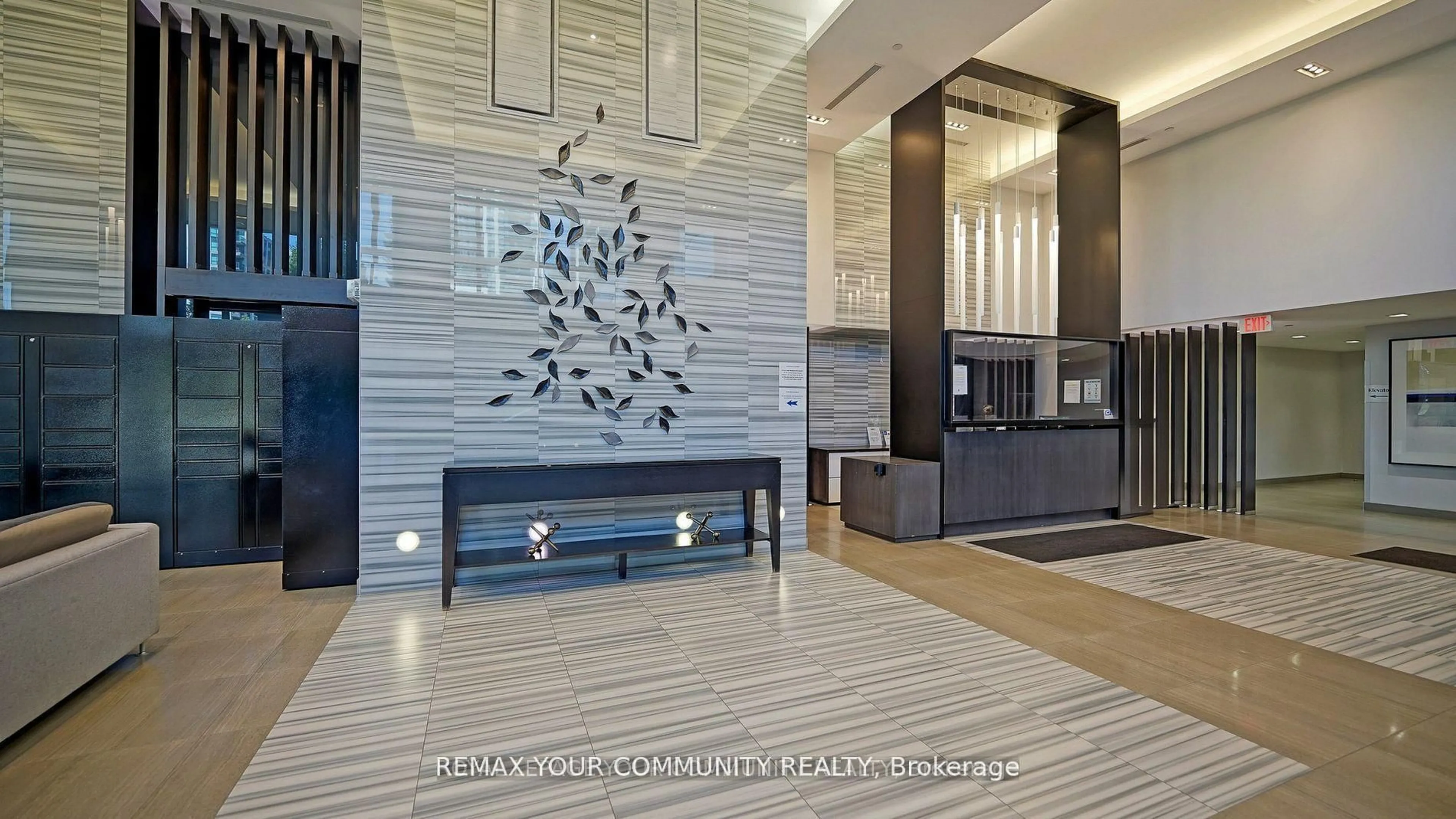 Lobby for 55 Oneida Cres #609, Richmond Hill Ontario L4B 4T9