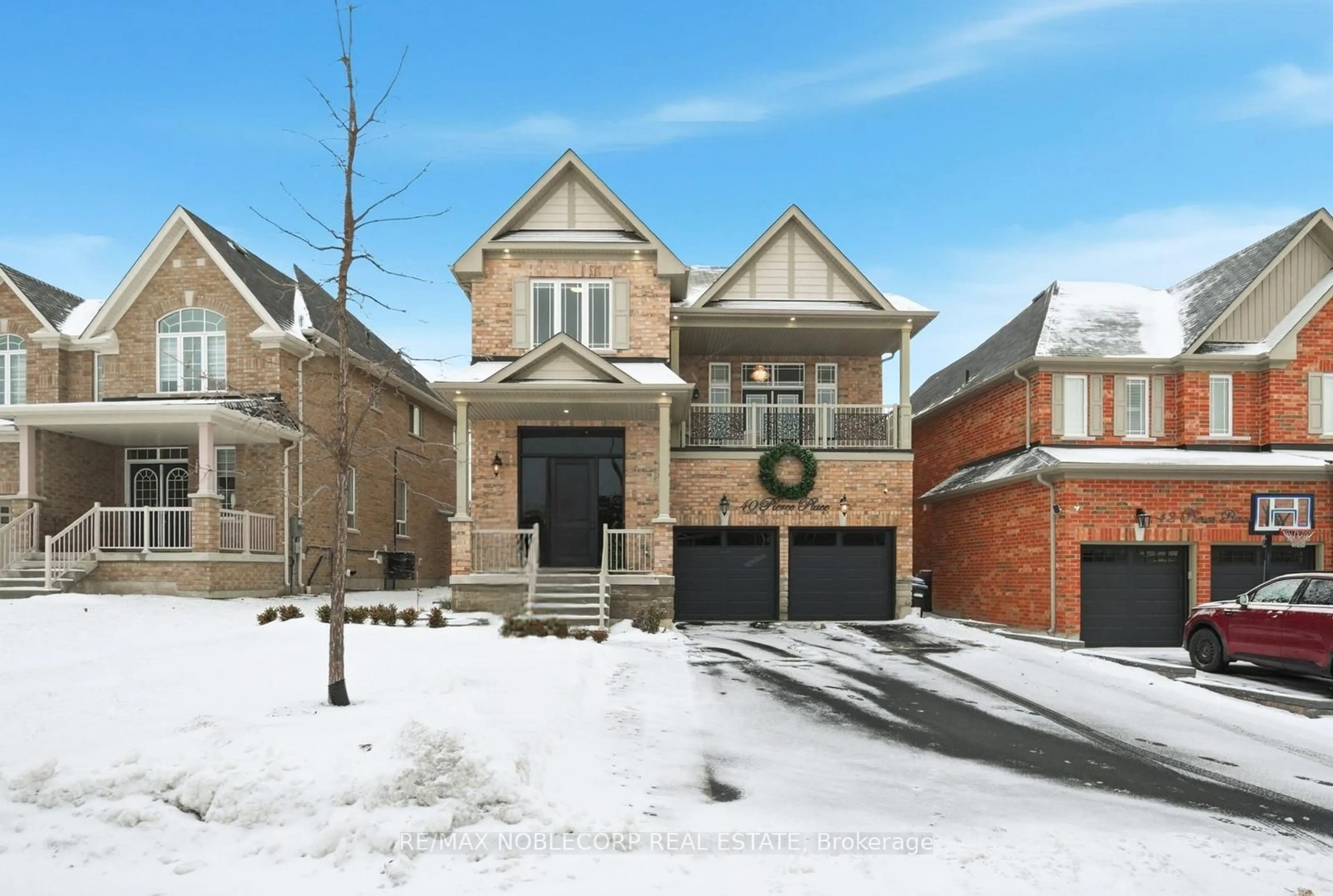 Home with brick exterior material, street for 40 Pierce Pl, New Tecumseth Ontario L0G 1W0