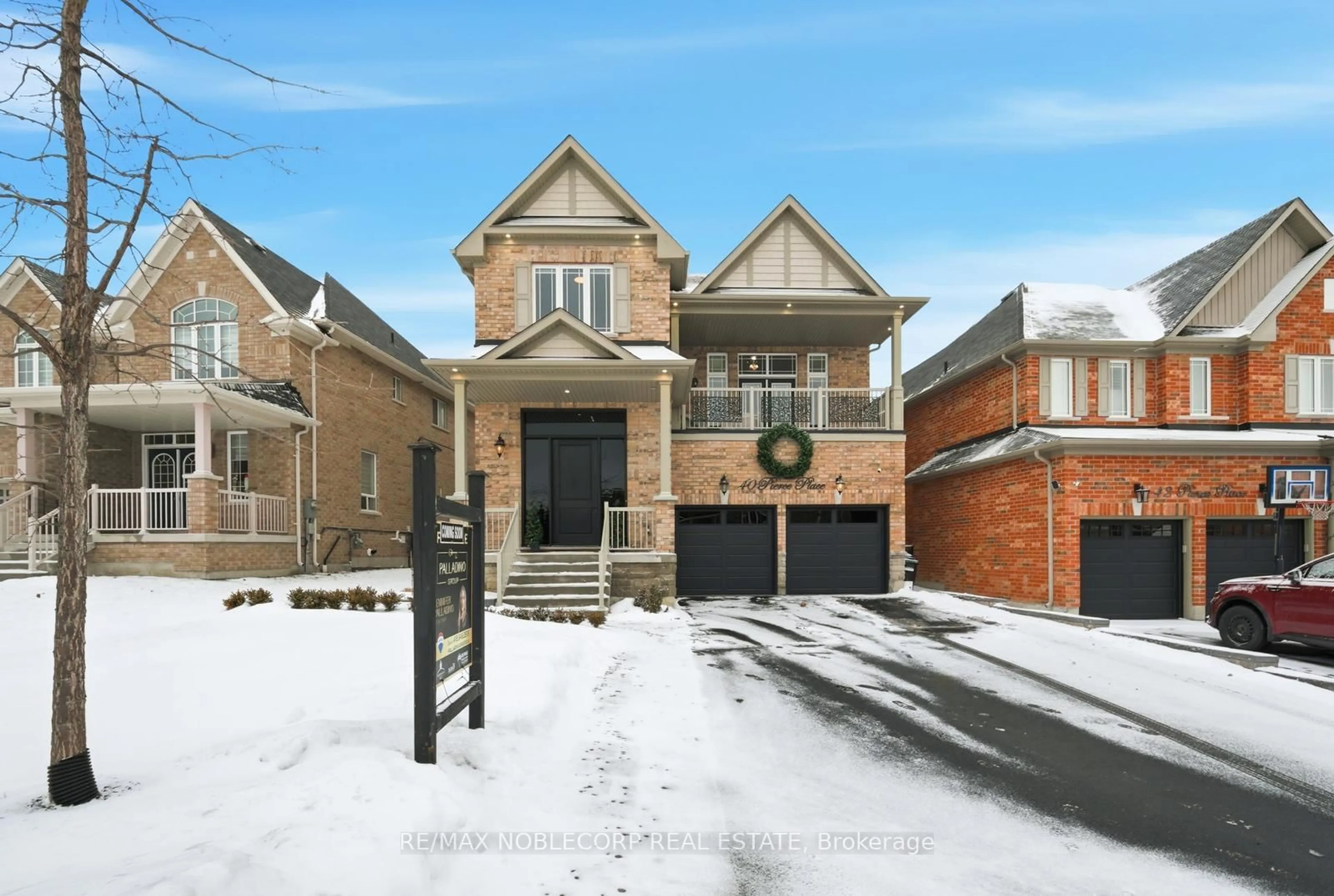 Home with brick exterior material, street for 40 Pierce Pl, New Tecumseth Ontario L0G 1W0