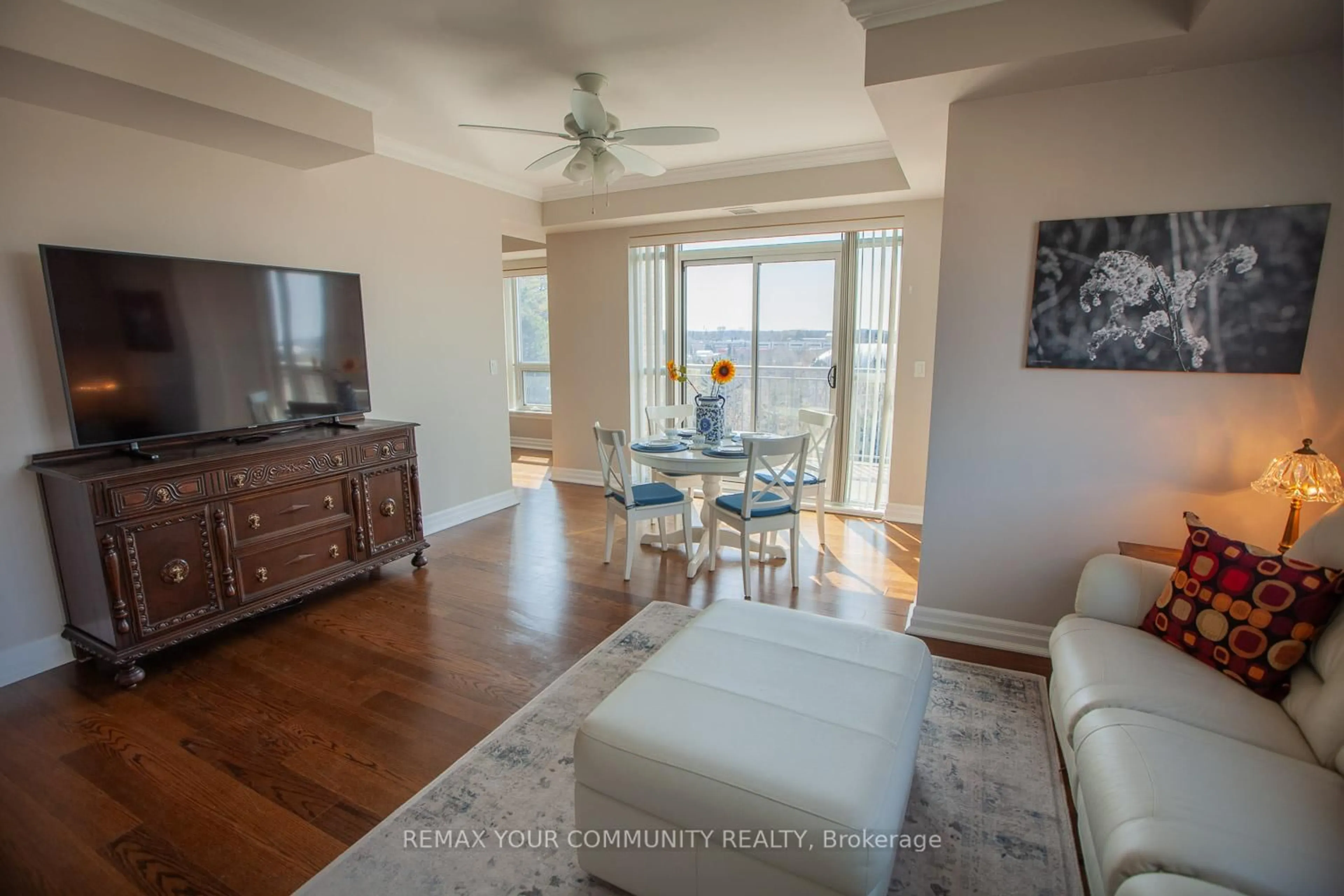 Living room with furniture, unknown for 180 John West Way #413, Aurora Ontario L4G 0R3