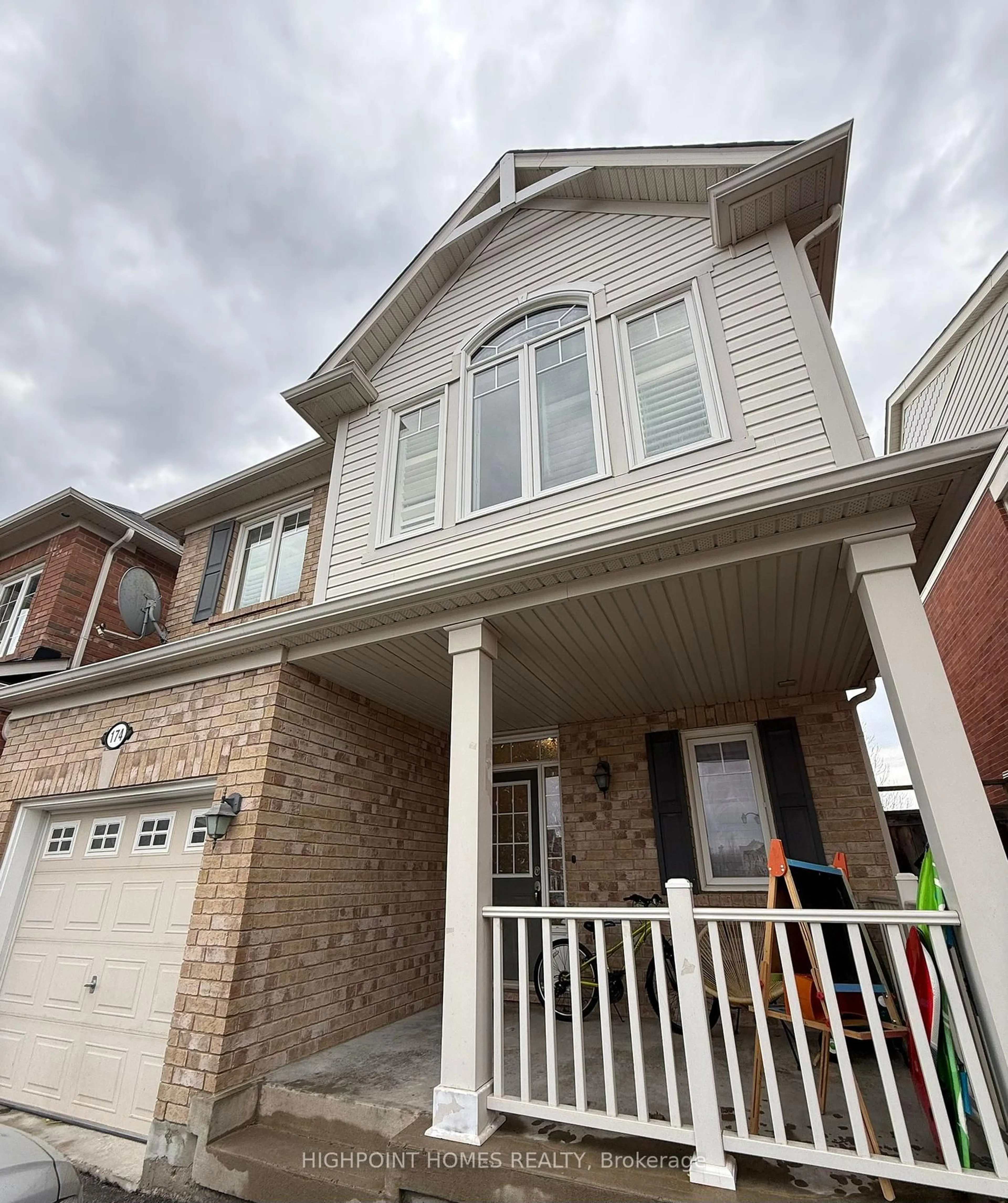 Home with brick exterior material, street for 174 Miltrose Cres, Whitchurch-Stouffville Ontario L4A 0R3