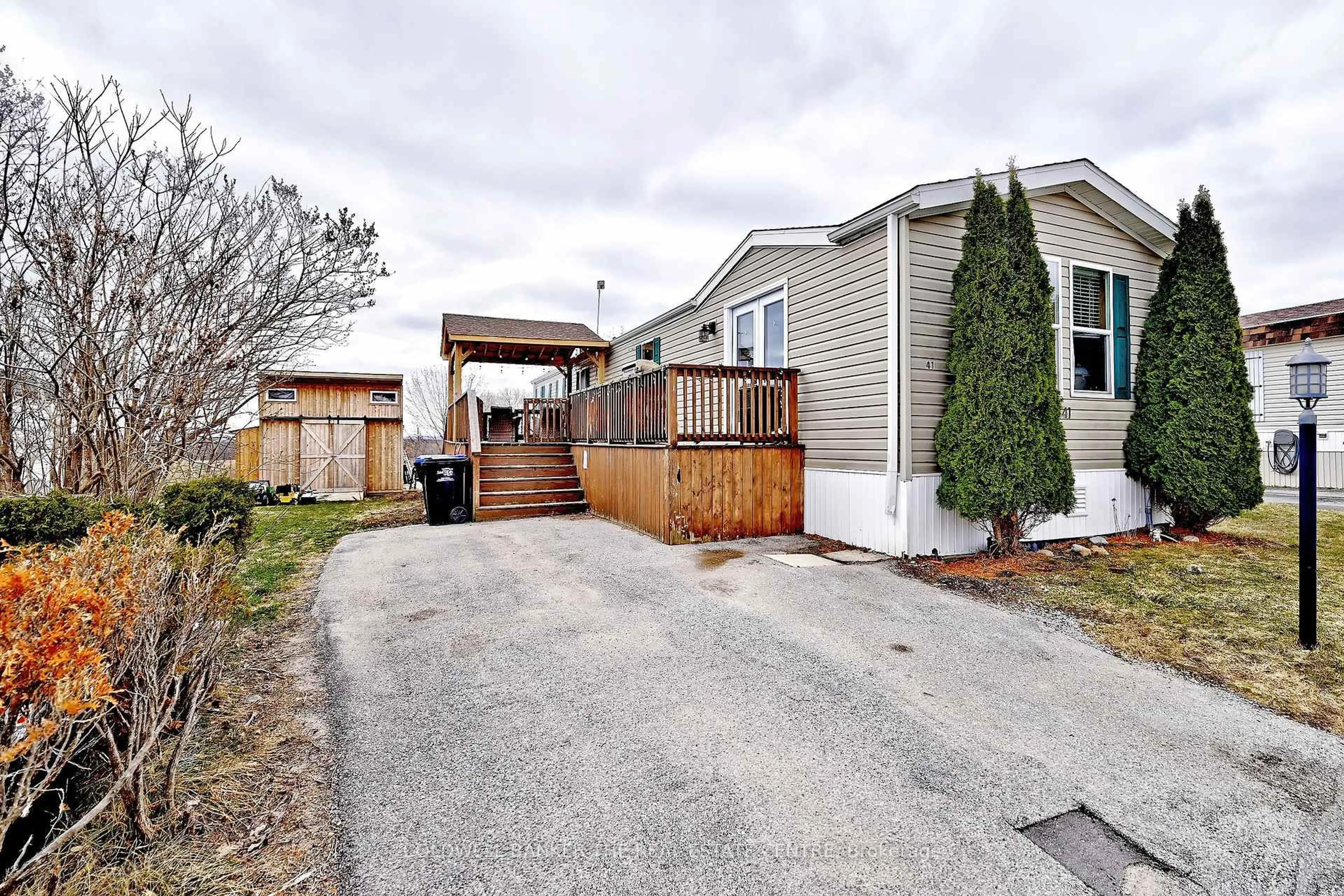 Unknown for 41 Sunrise Circ, Bradford West Gwillimbury Ontario L3Z 2A5