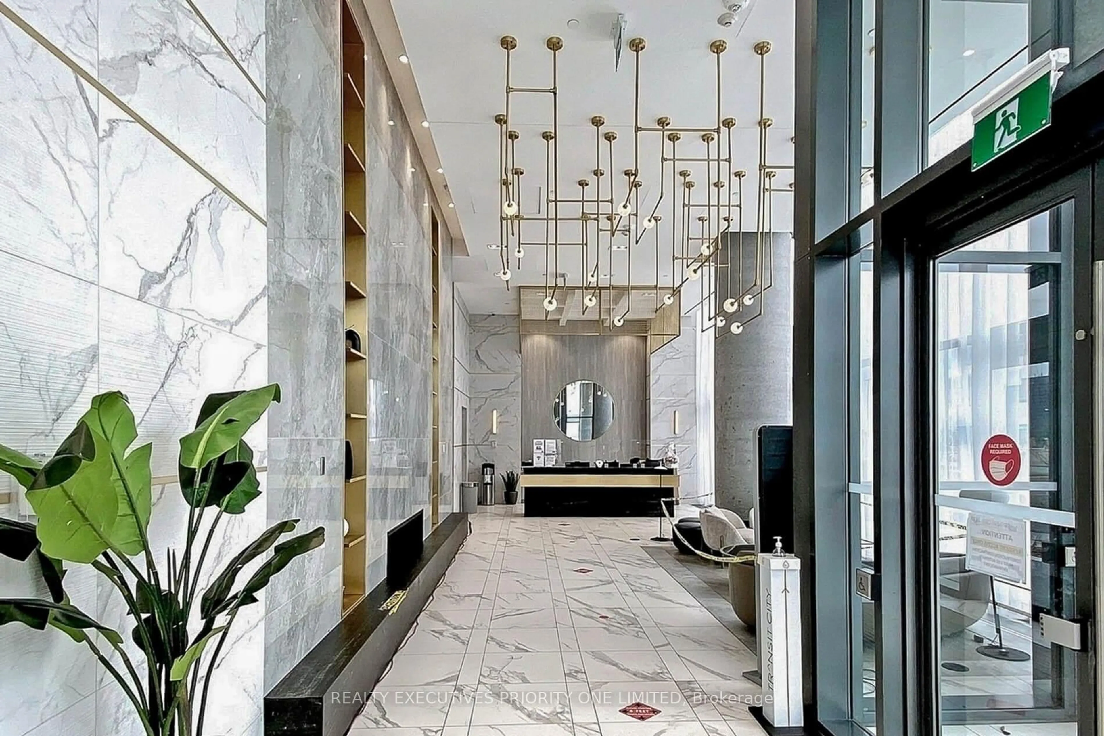 Lobby for 5 Buttermill Ave #5606, Vaughan Ontario L4K 0J5