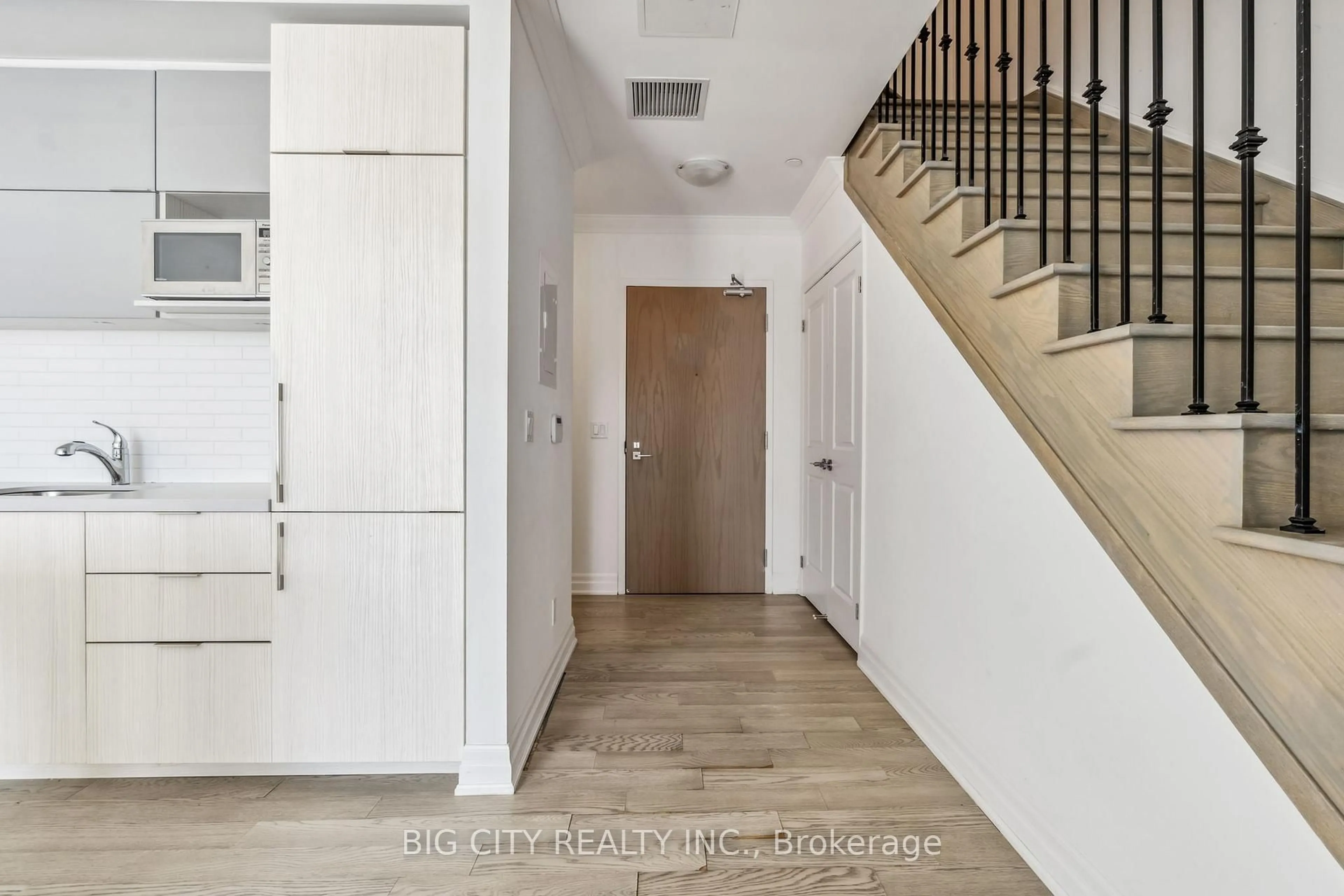 Indoor entryway for 8 Rouge Valley Dr #103B, Markham Ontario L6G 0G8