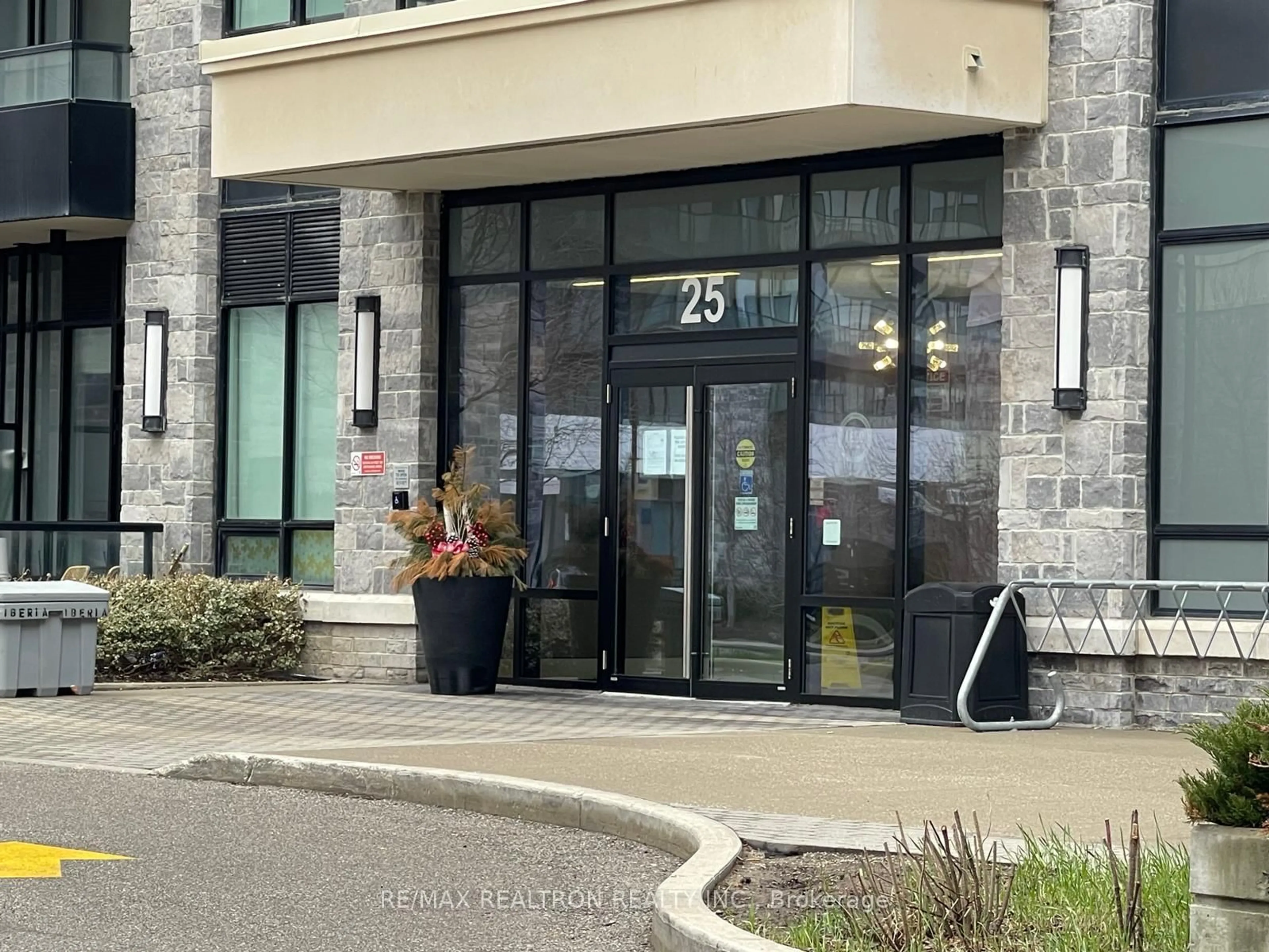 Unknown for 25 Water Walk Dr #516, Markham Ontario L3P 1N3