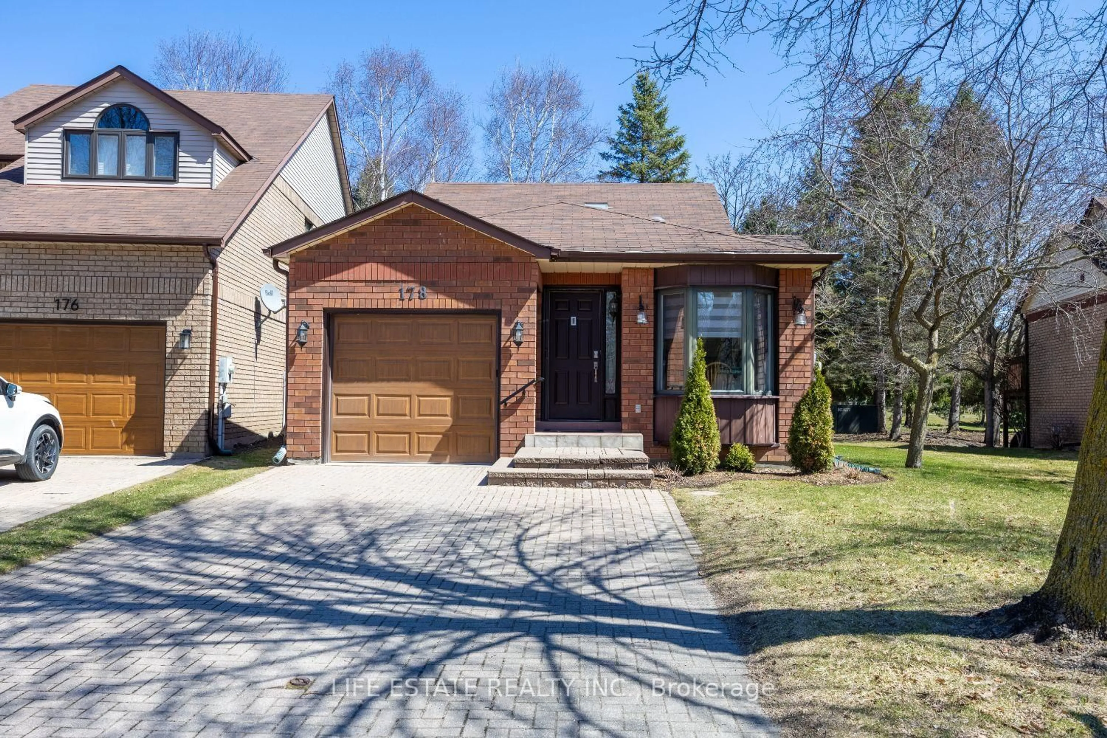Home with brick exterior material, street for 178 Green Briar Rd #1, New Tecumseth Ontario L9R 1X9