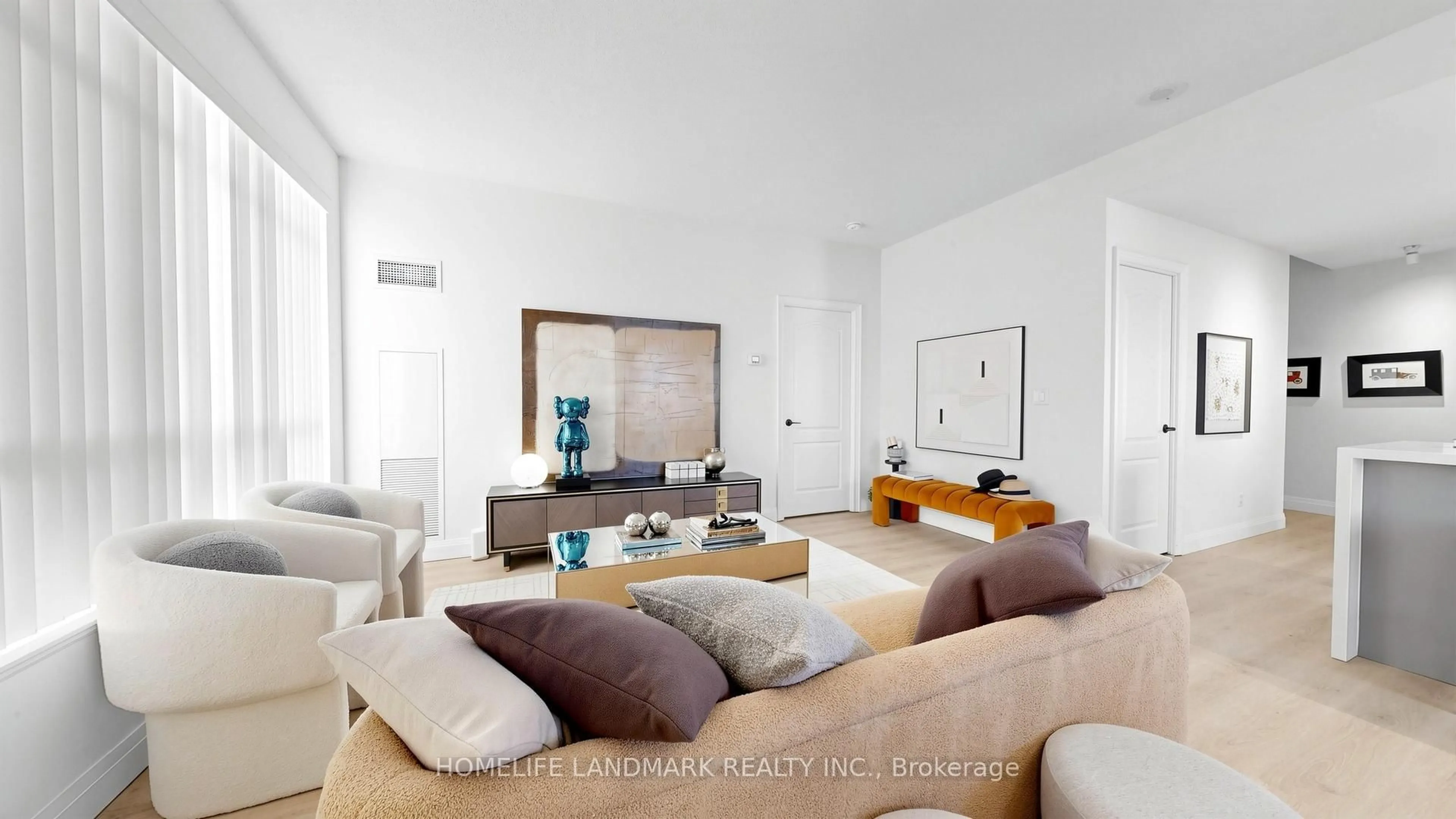 Living room with furniture, unknown for 51 Saddlecreek Dr #Lph5, Markham Ontario L3T 7Z1