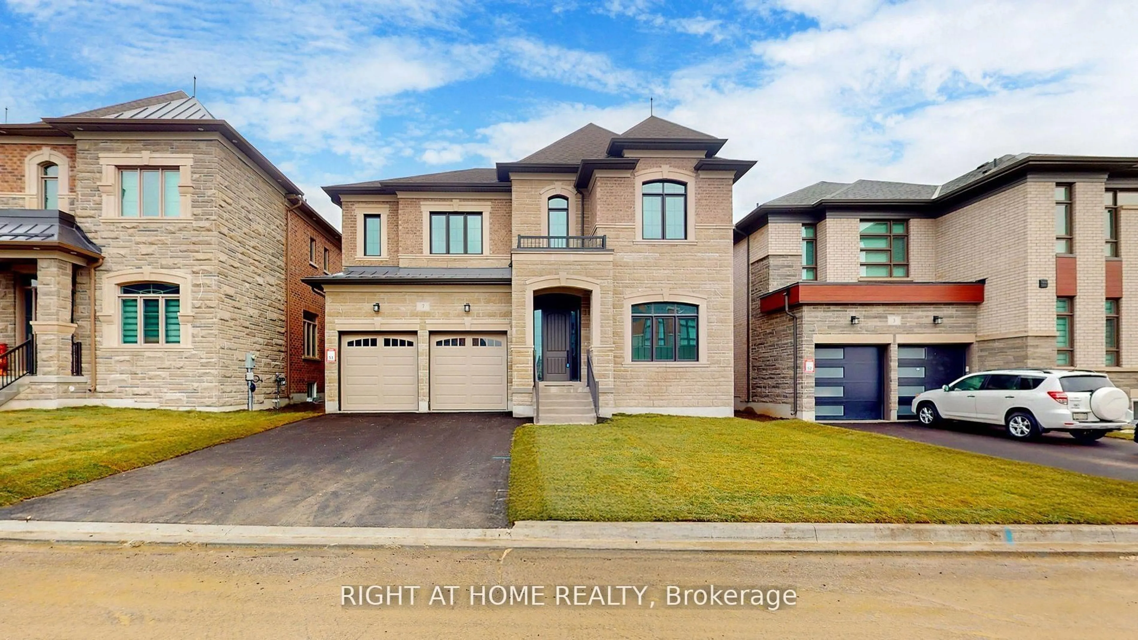 Home with brick exterior material, street for 7 Adario Cres, Vaughan Ontario L3L 0G3