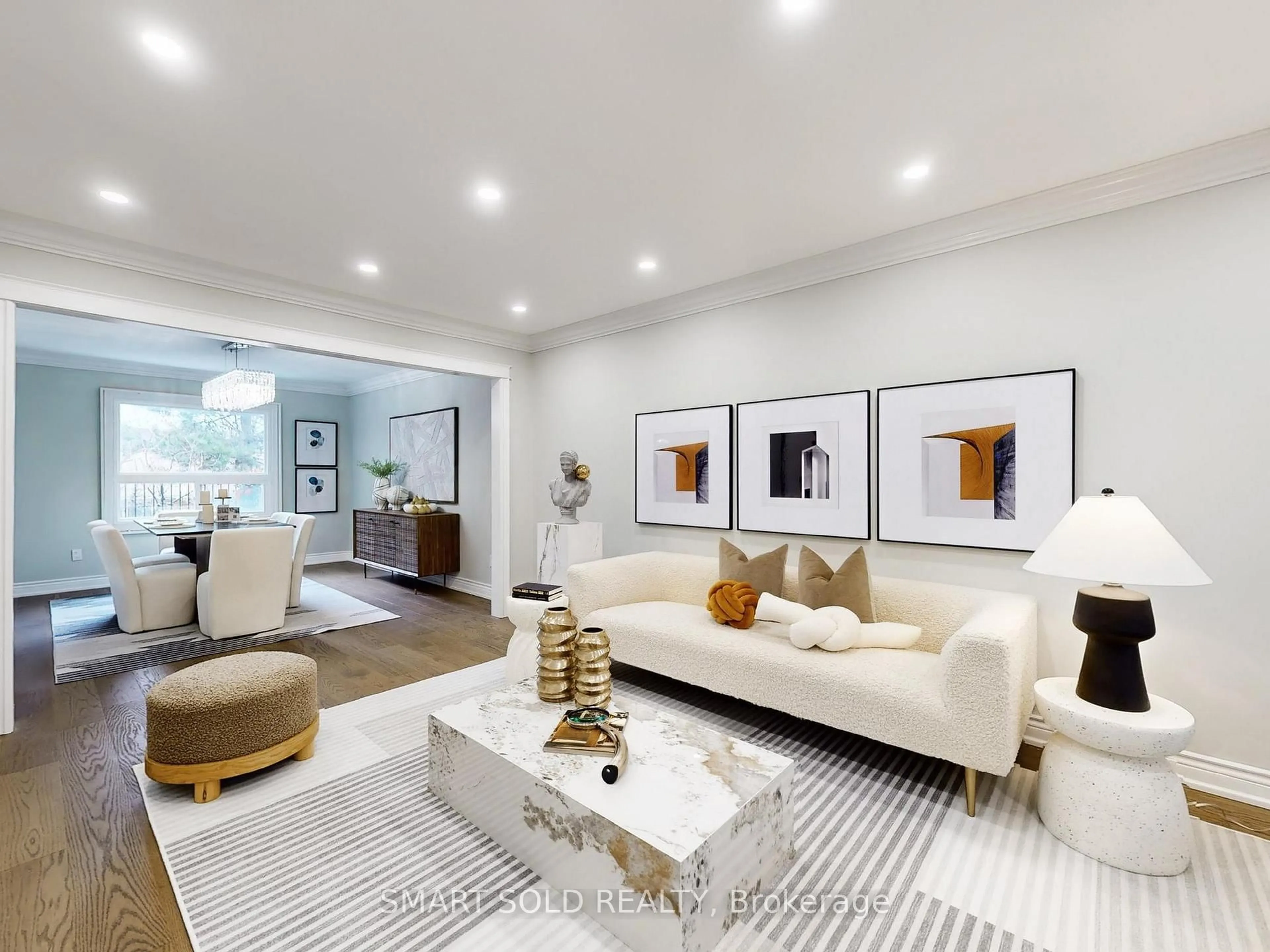 Living room with furniture, unknown for 24 Normandy Cres, Richmond Hill Ontario L4C 8L8