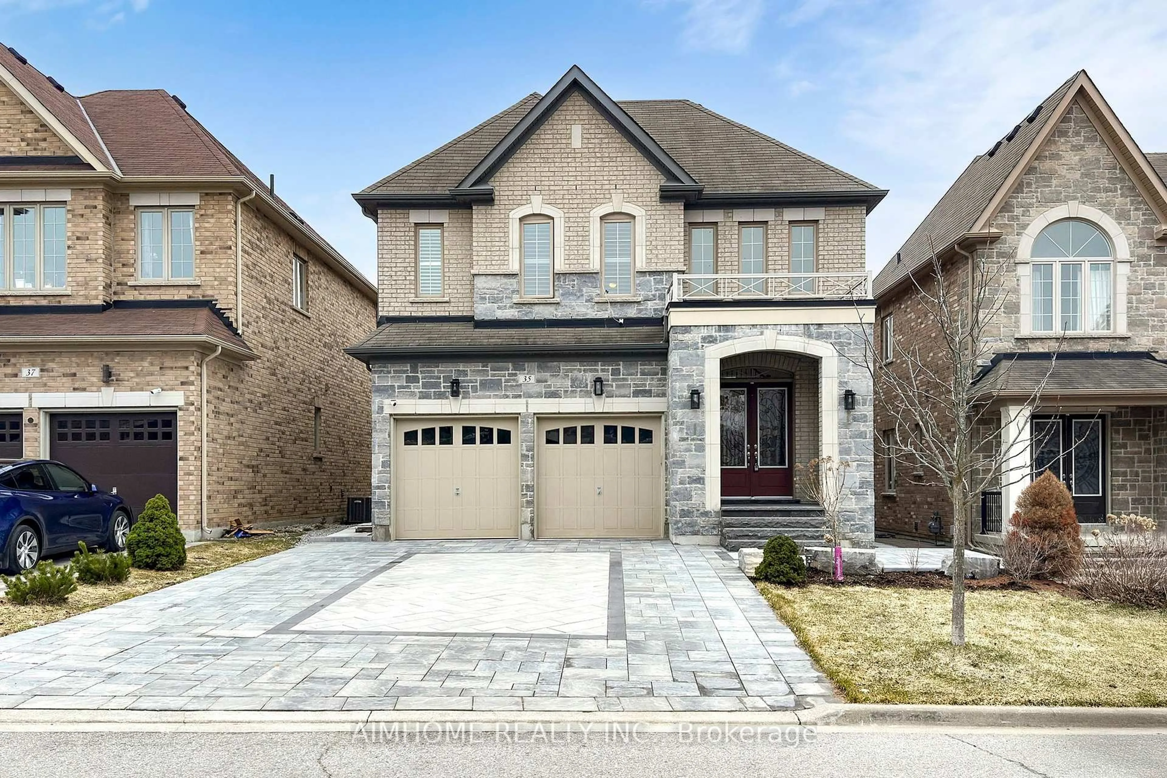 Home with brick exterior material, street for 35 Marbrook St, Richmond Hill Ontario L4C 0Y9