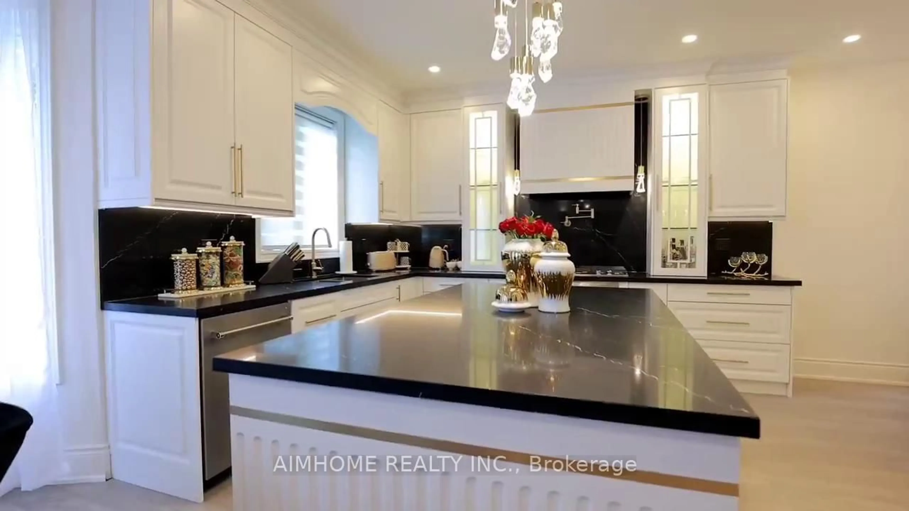 Contemporary kitchen, ceramic/tile floor for 47 O'hara Cres, Richmond Hill Ontario L4E 4L3