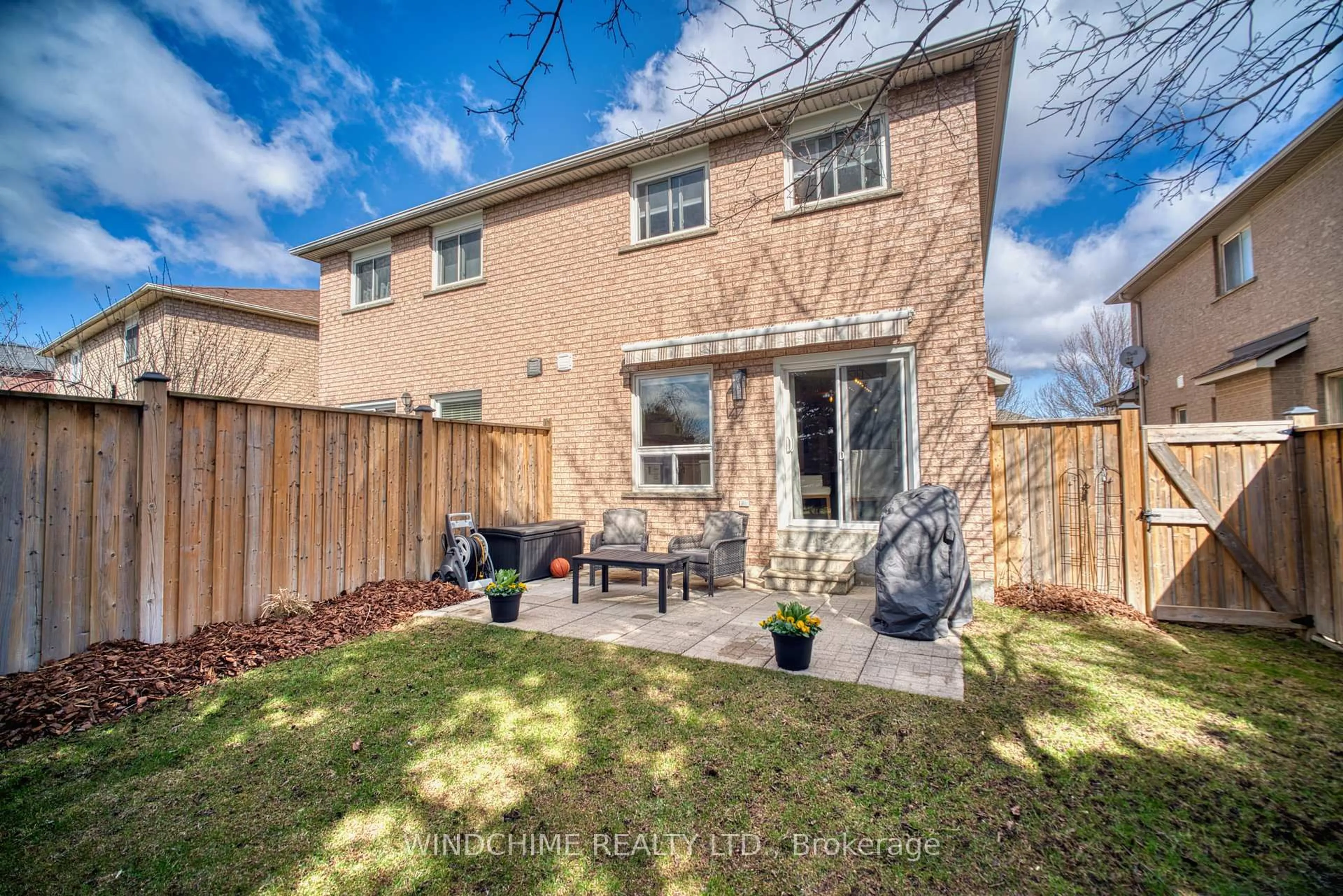 Unknown for 783 Walpole Cres, Newmarket Ontario L3X 2A6