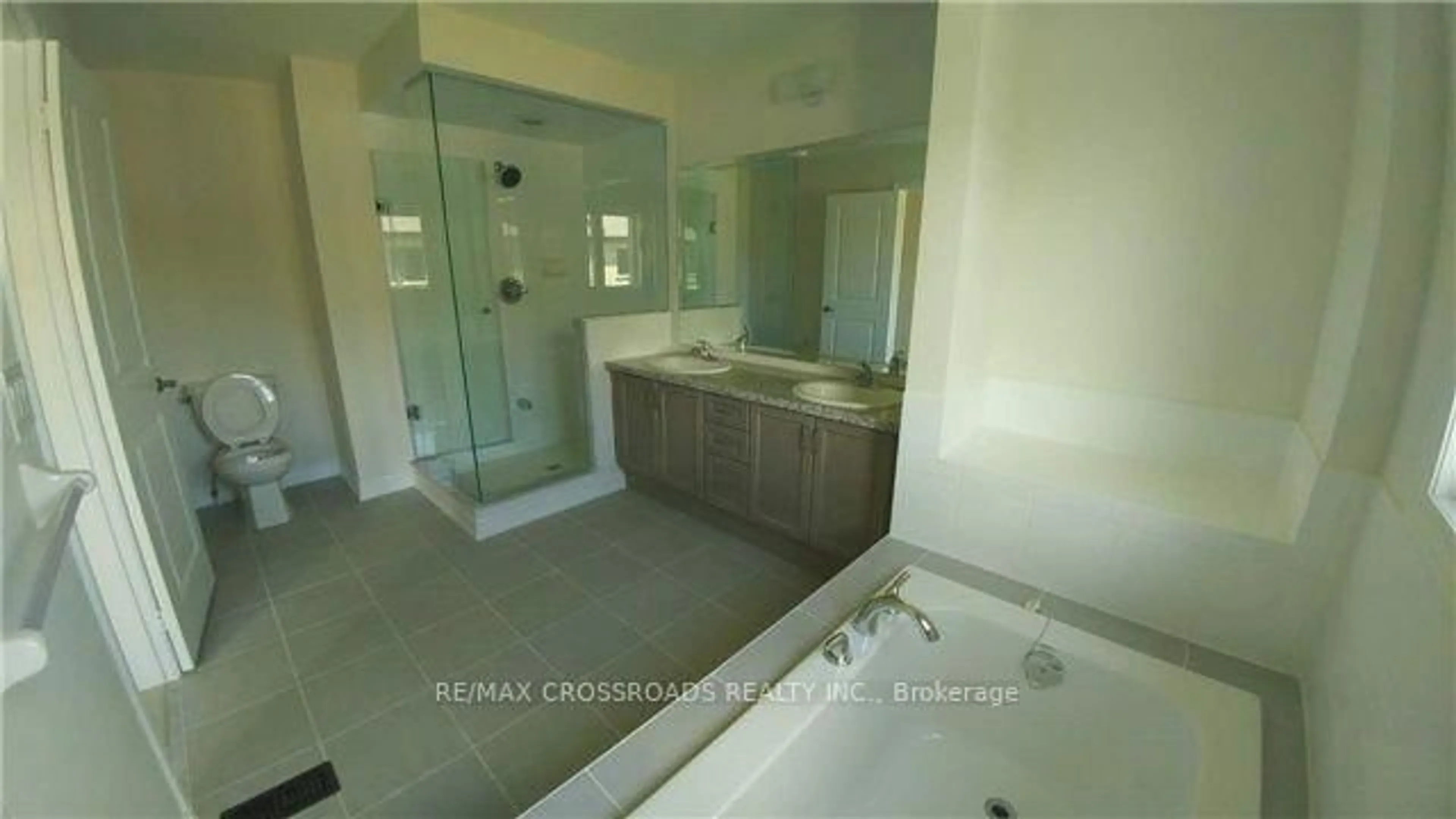 Contemporary bathroom, ceramic/tile floor for 27 Collier Cres, Markham Ontario L6E 0T2