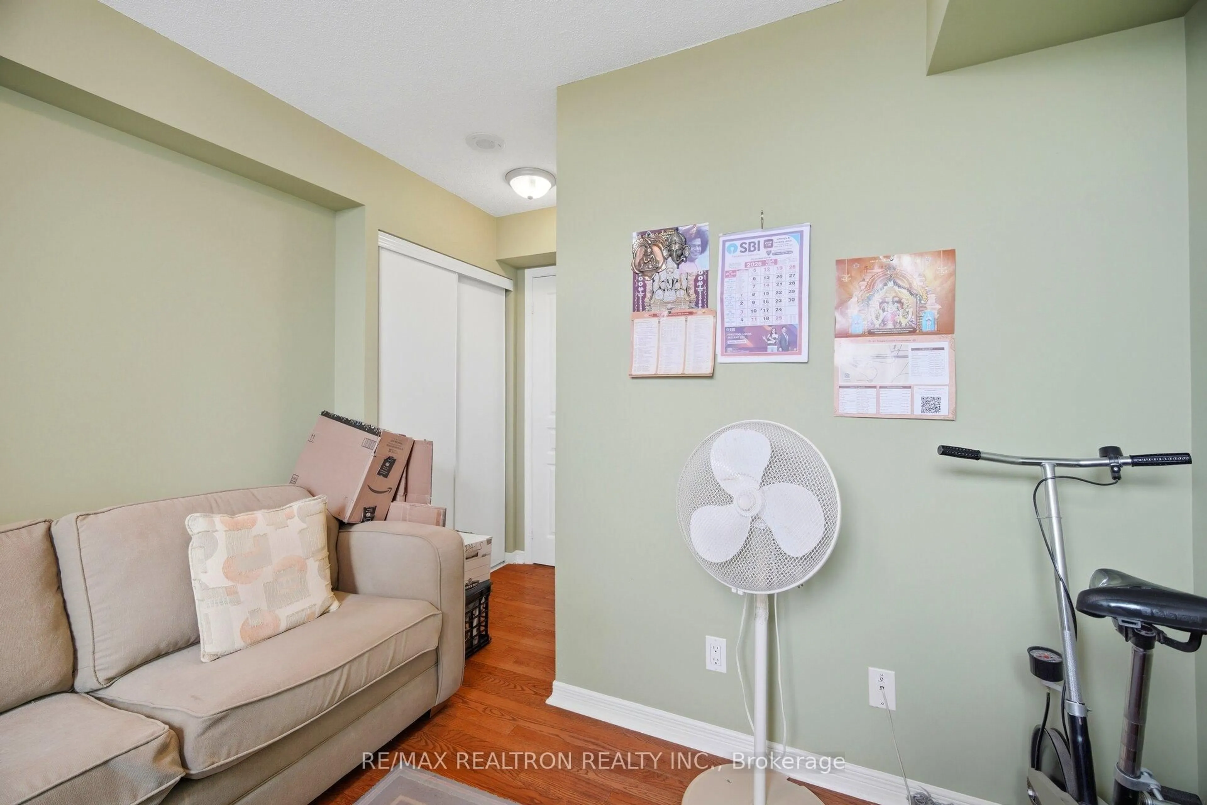 Unknown for 330 Red Maple Rd #411, Richmond Hill Ontario L4C 0T6