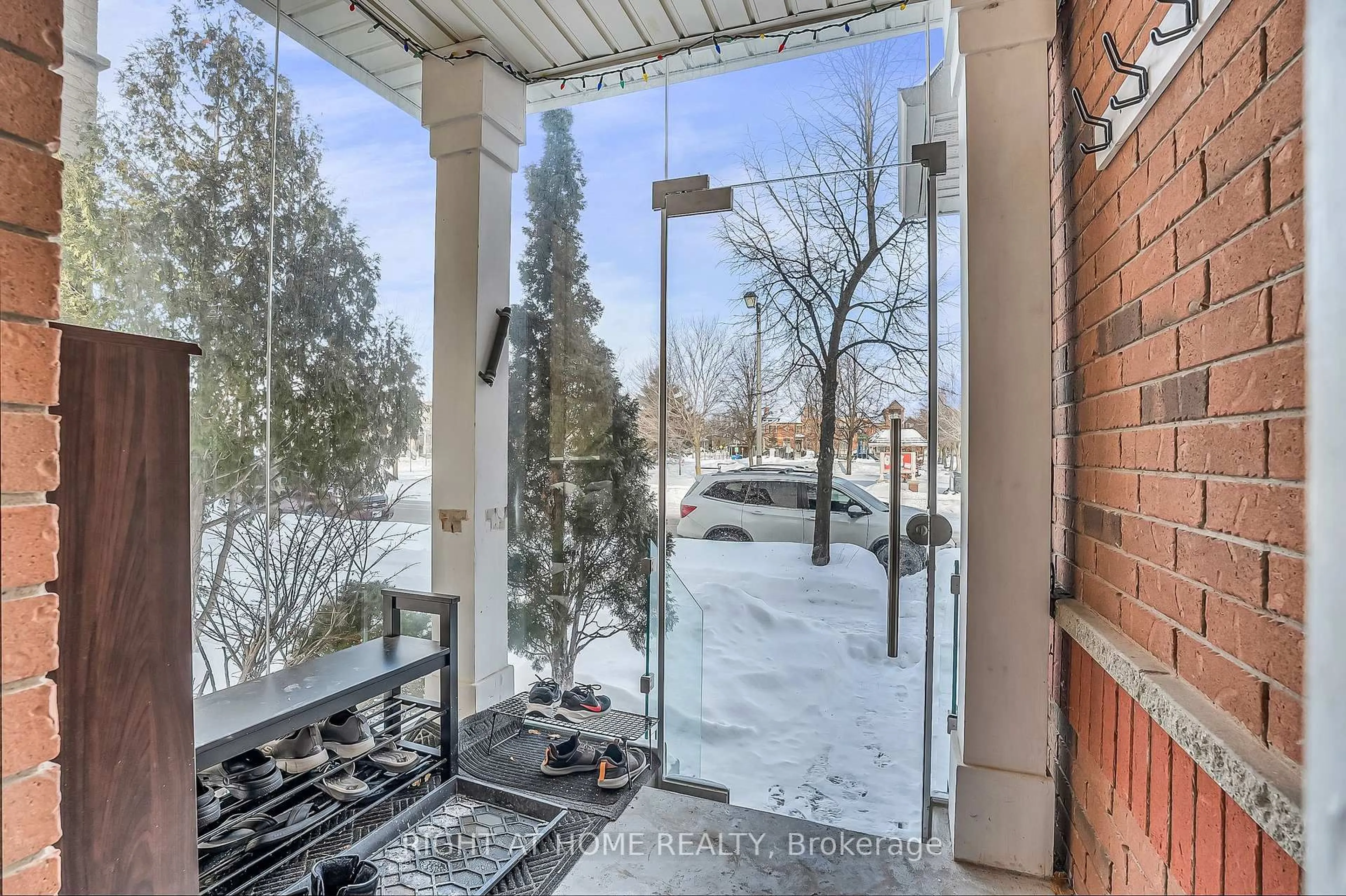 Patio, unknown for 89 Cornell Park Ave, Markham Ontario L6B 1B6