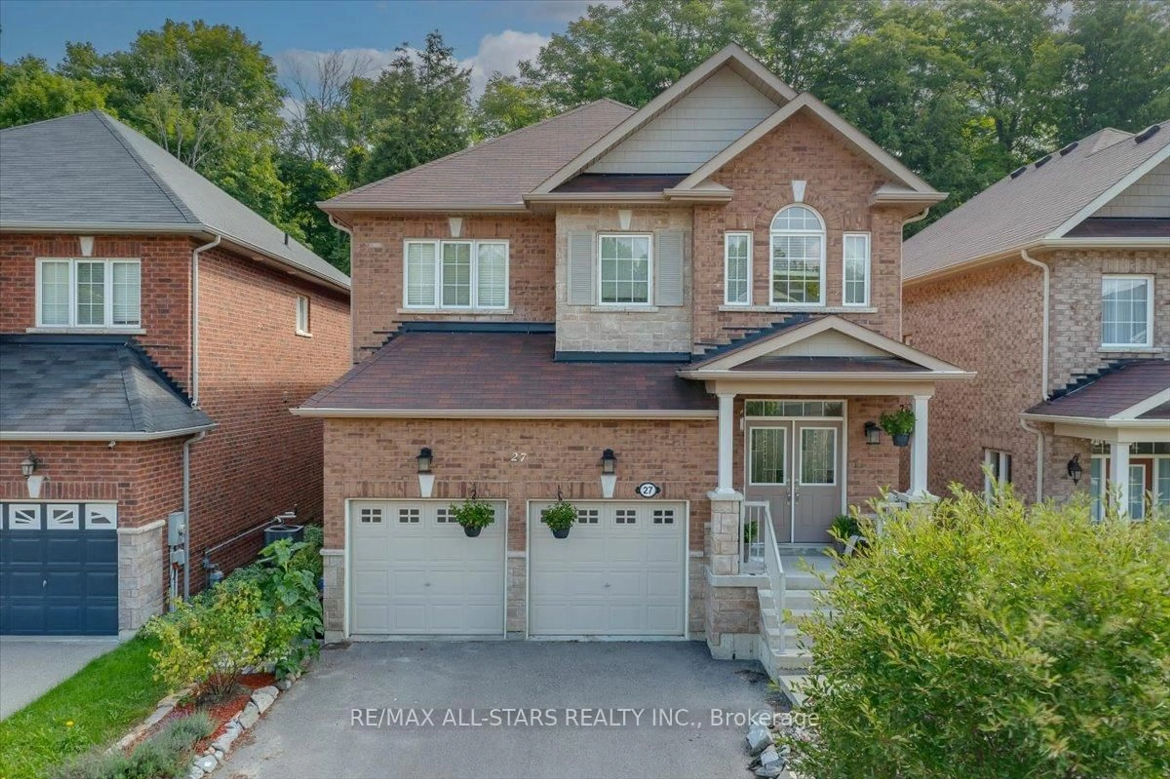 Home with brick exterior material, street for 27 Scotia Rd, Georgina Ontario L0E 1R0