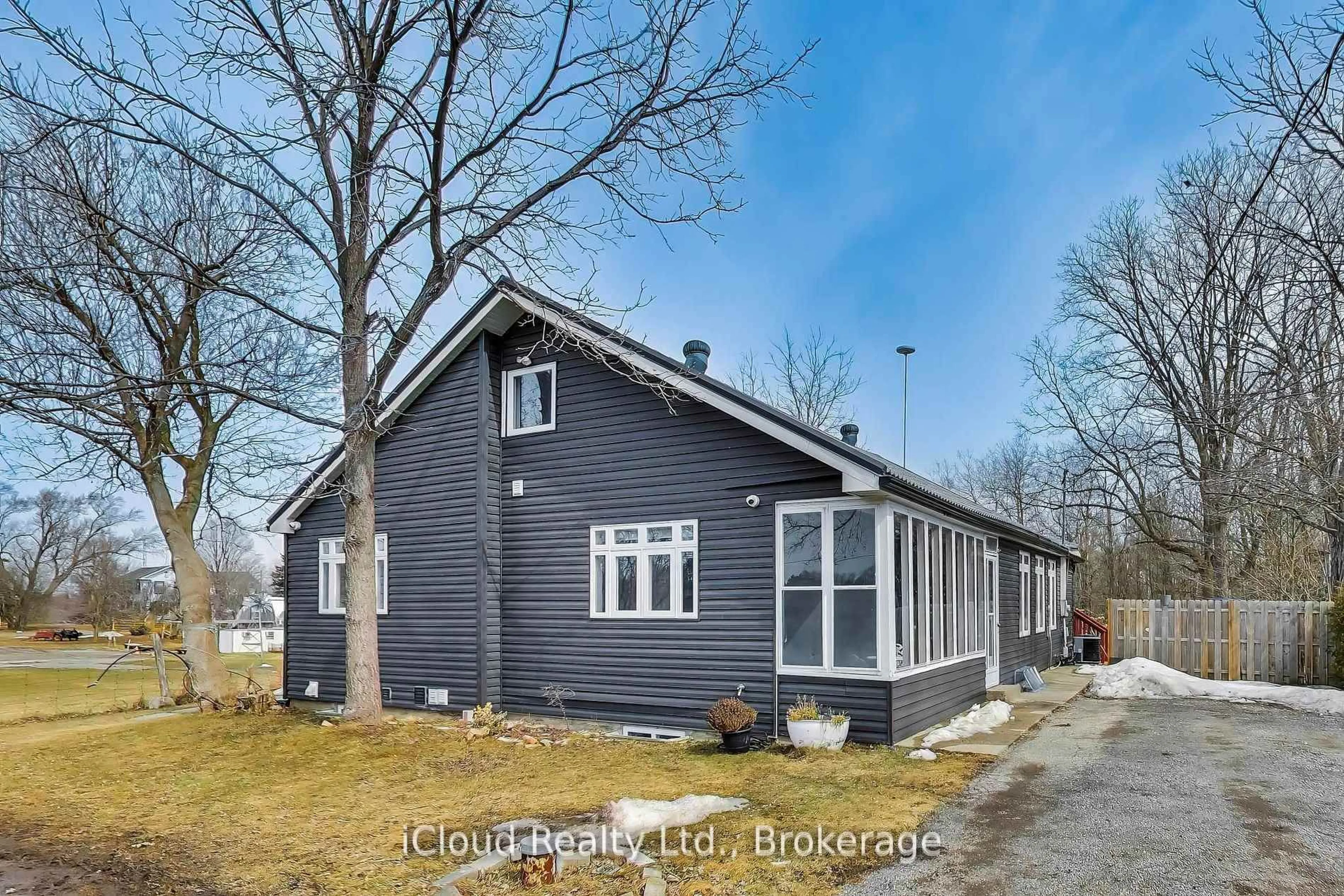 Unknown for 16175 Jane St, King Ontario L7B 0G3