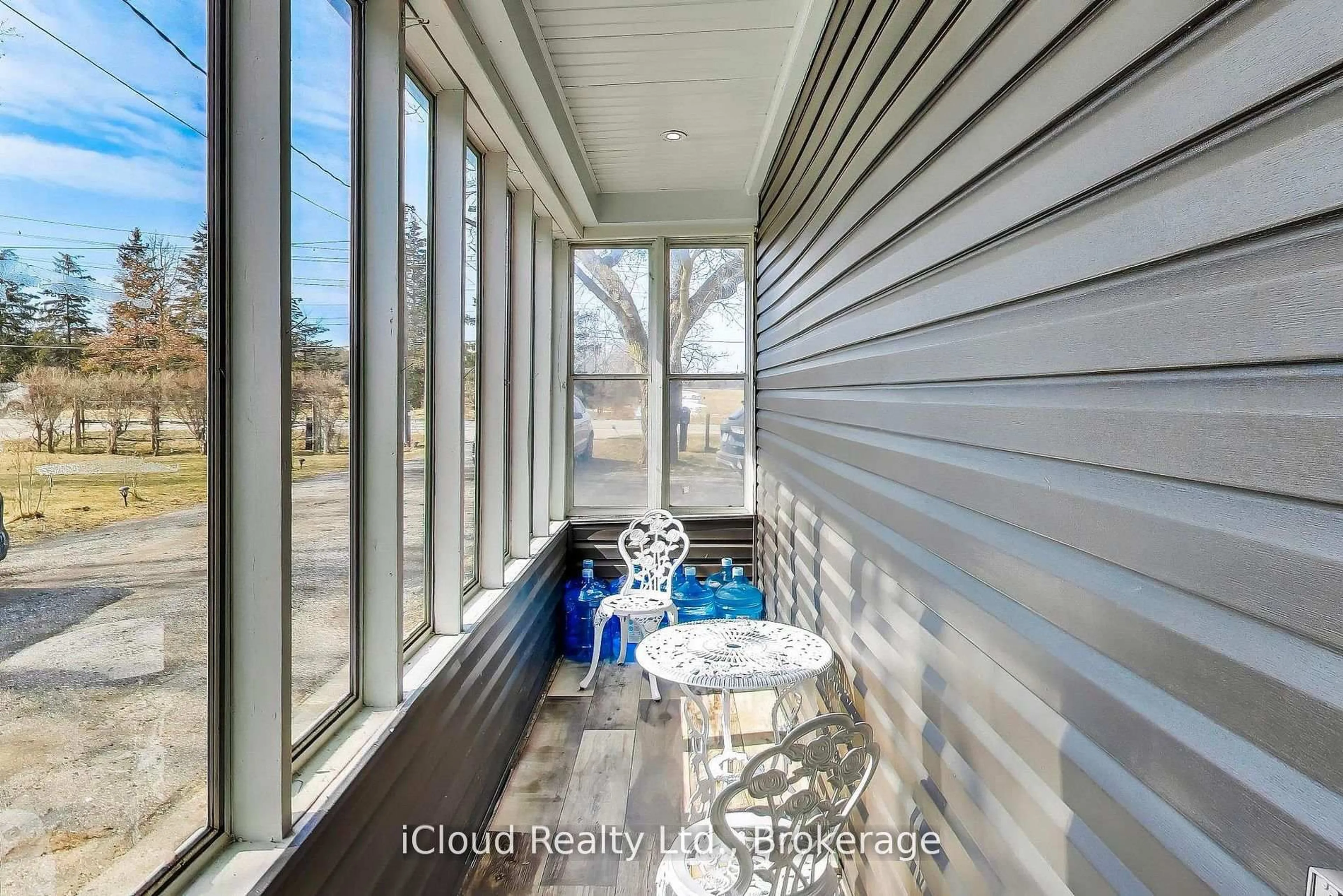 Unknown for 16175 Jane St, King Ontario L7B 0G3