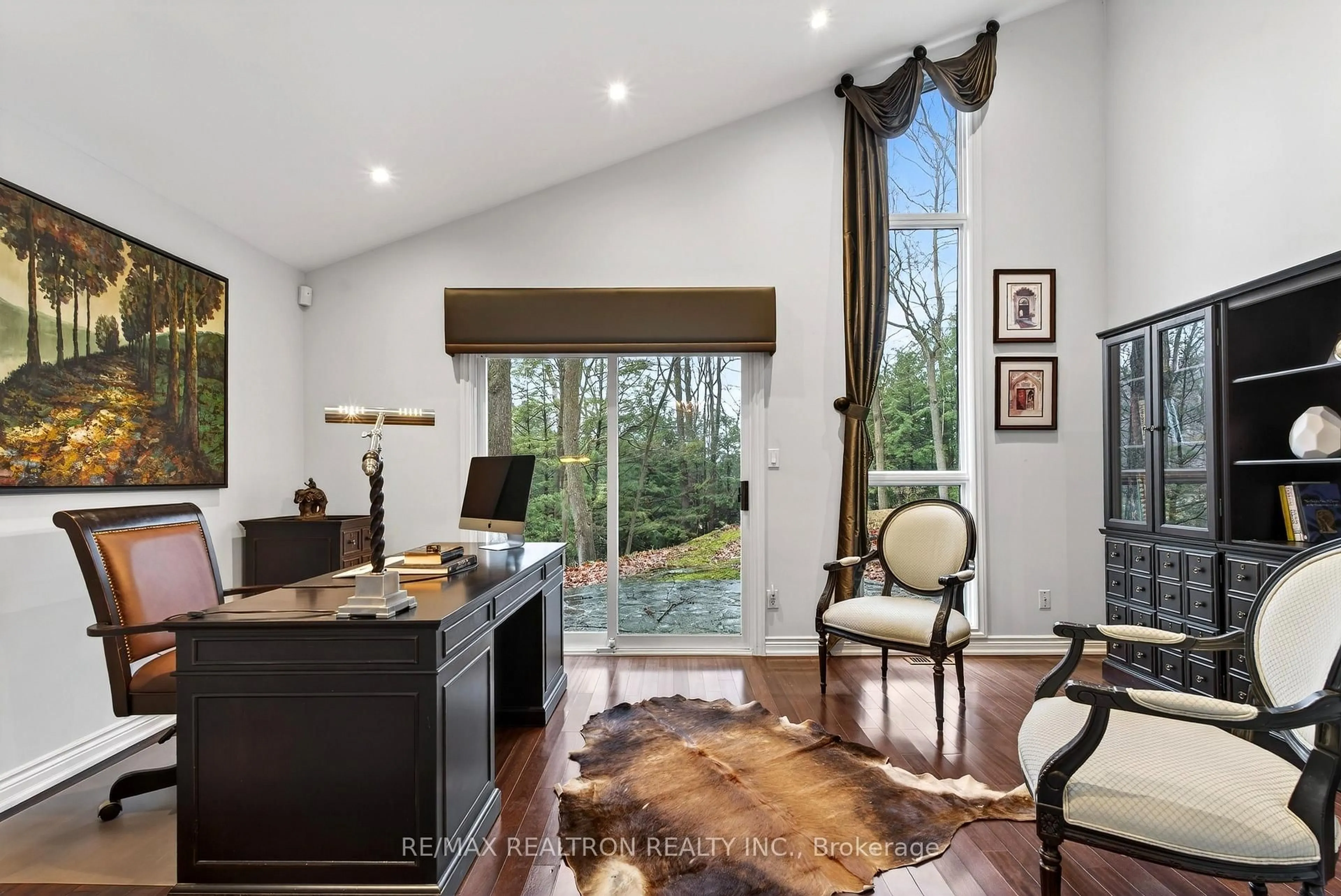 Unknown for 14038 Bayview Ave, Aurora Ontario L4G 3G8