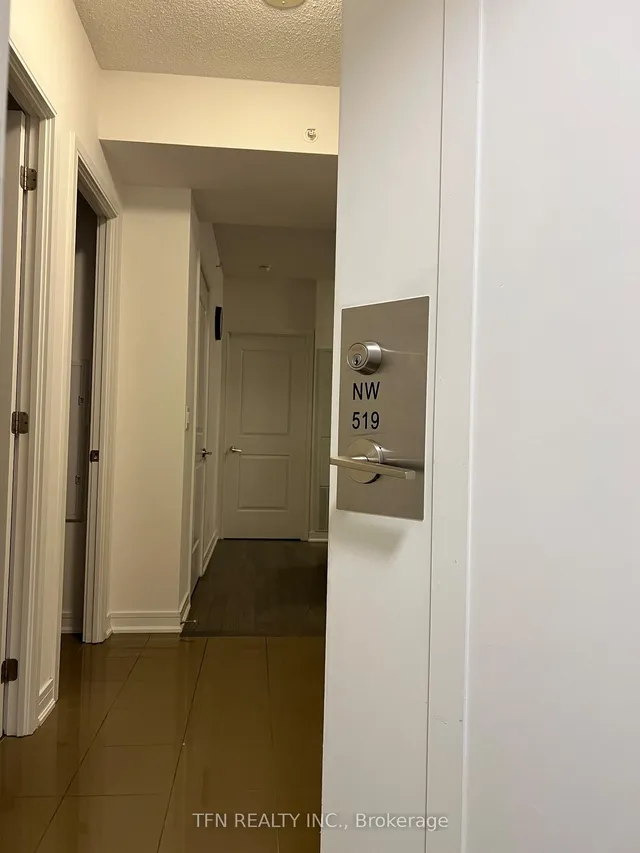 9201 yonge St #519, Richmond Hill 3