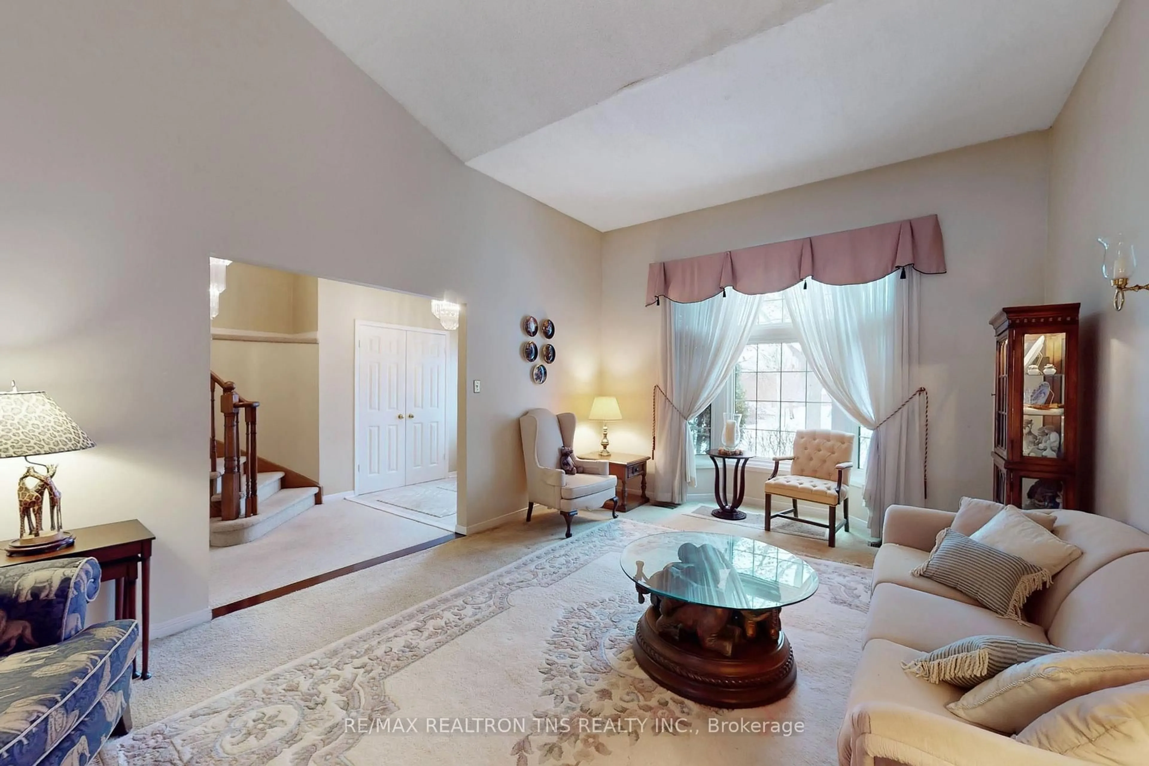 Unknown for 38 Gilbank Dr, Aurora Ontario L4G 5G5