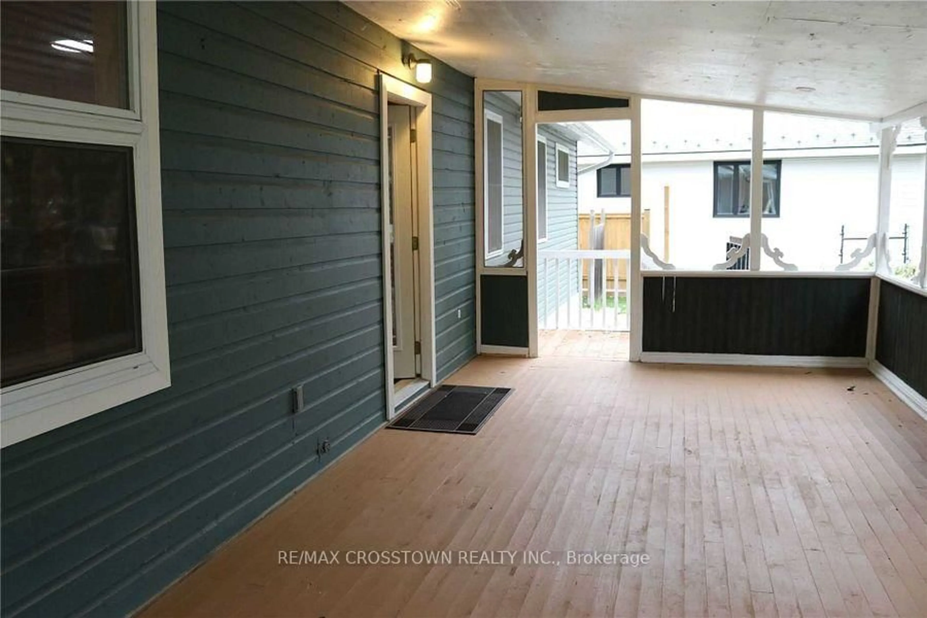 Unknown for 1056 Elm Rd, Innisfil Ontario L9S 2E9