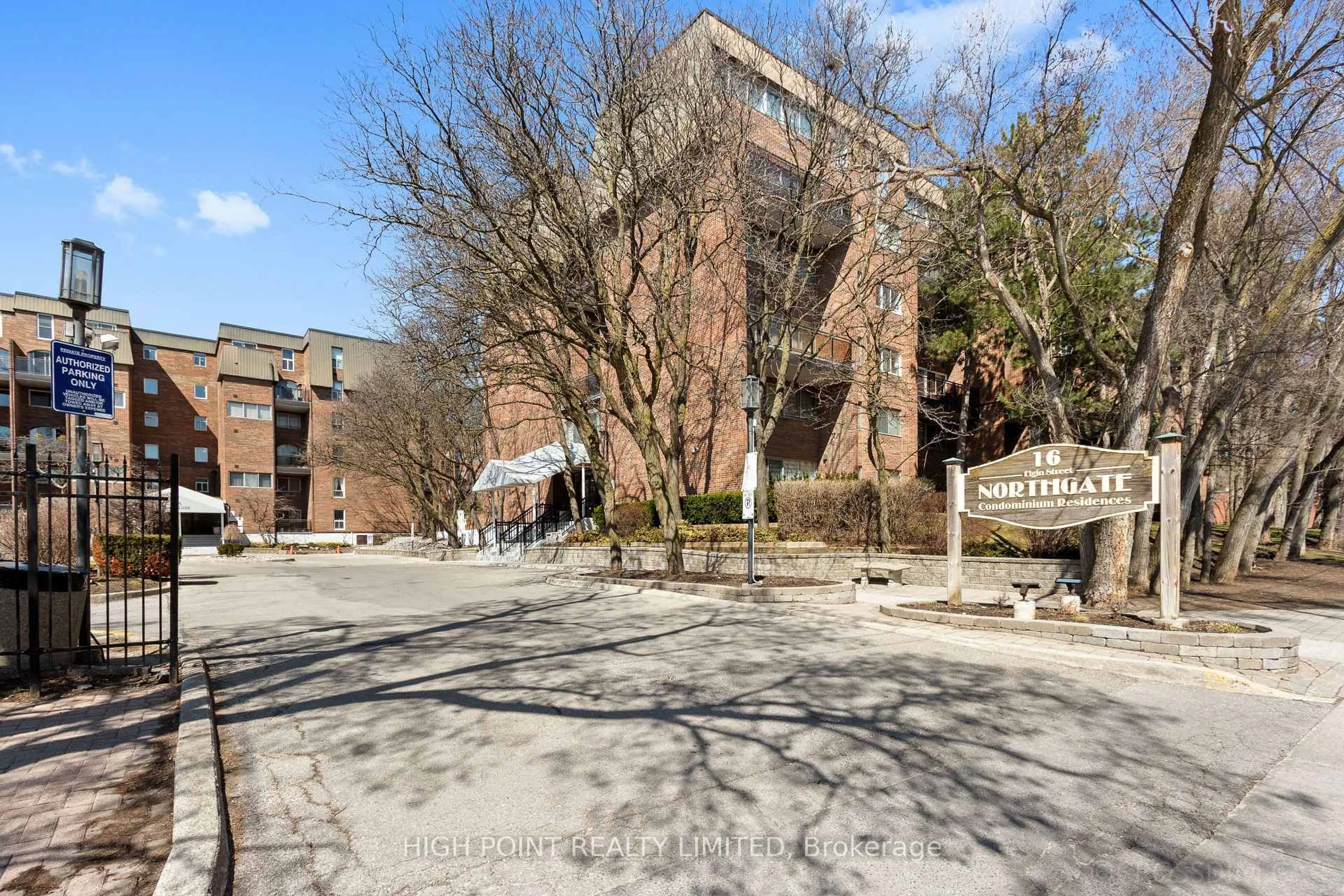 A pic from outside/outdoor area/front of a property/back of a property/a pic from drone, street for 16 Elgin St #356, Markham Ontario L3T 4T4