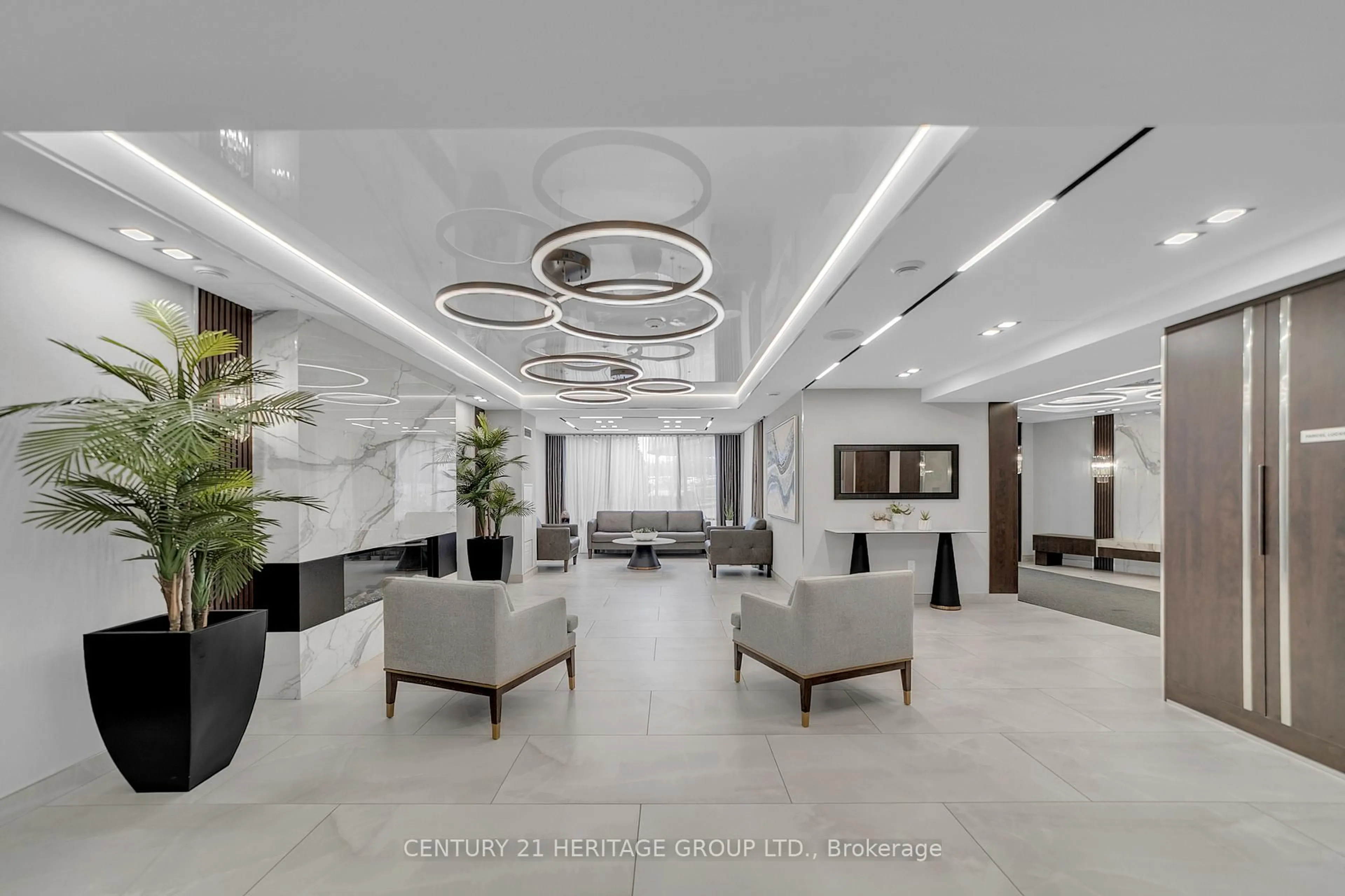 Lobby for 30 Harding Blvd #806, Richmond Hill Ontario L4C 9M3